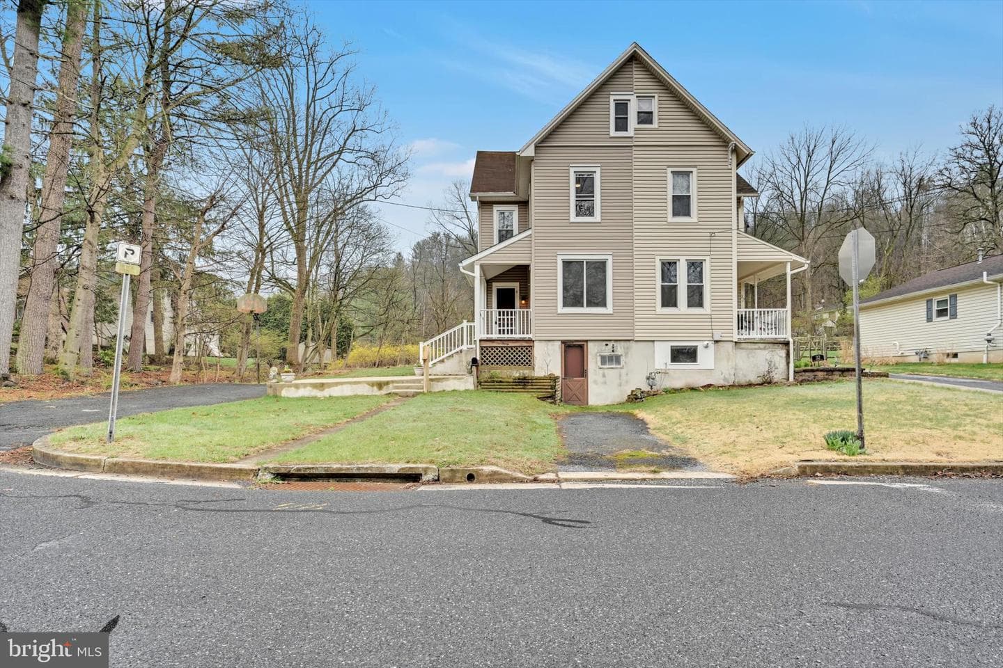 30 W Fairview Street photo 3