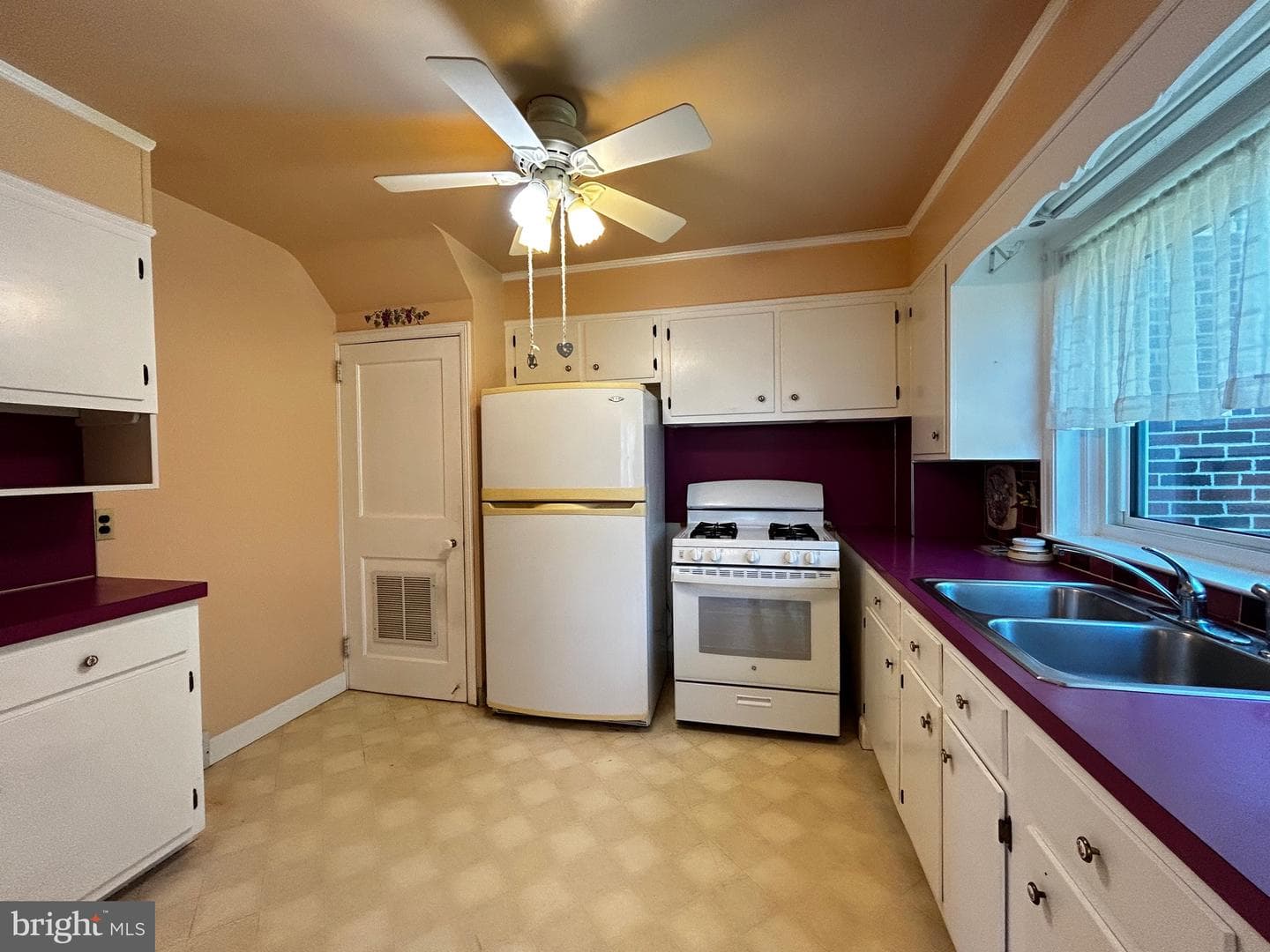 2507 Park Street photo 20