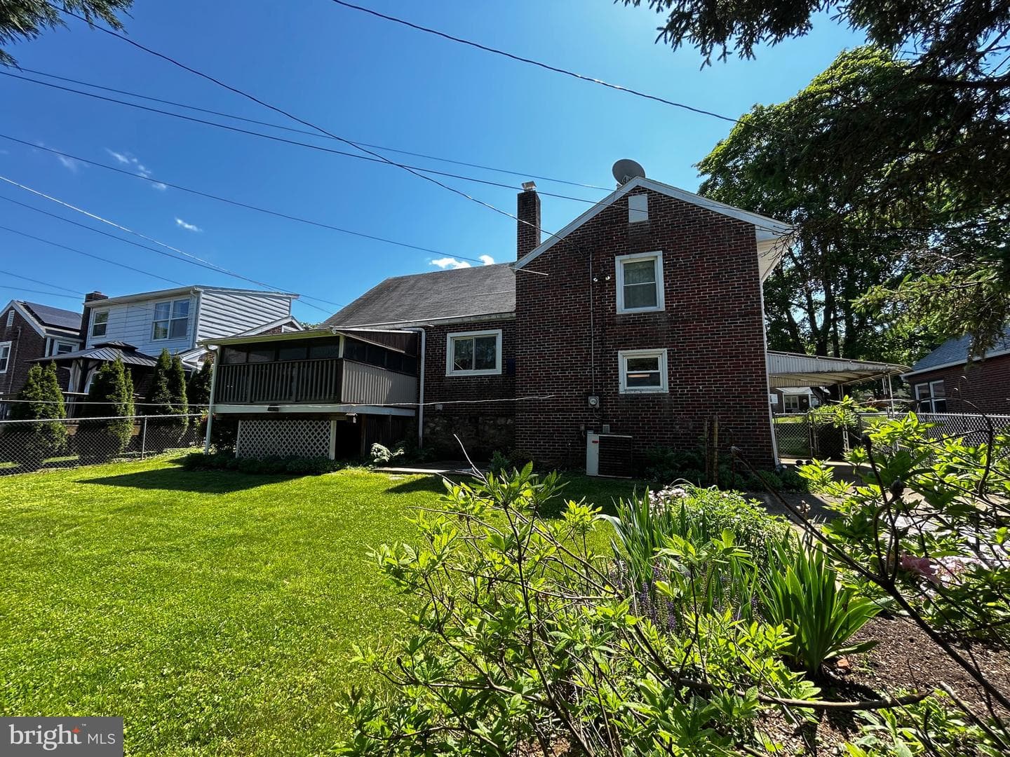 2507 Park Street photo 6