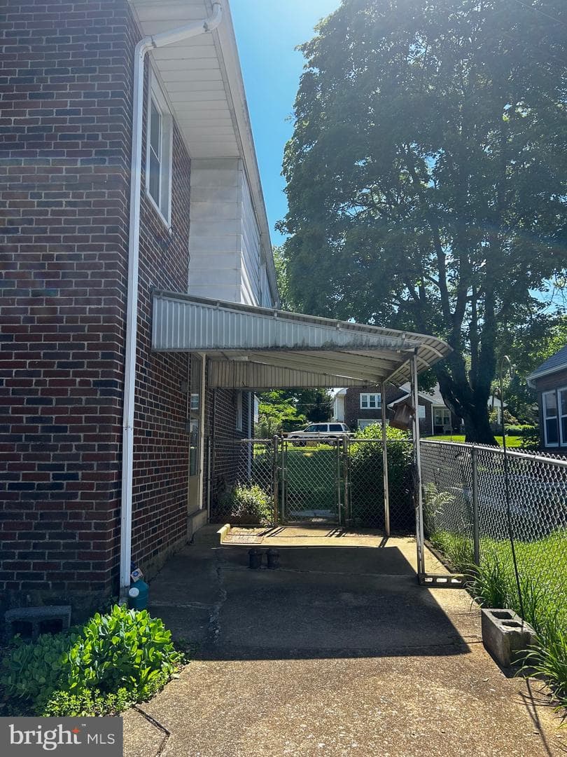 2507 Park Street photo 9