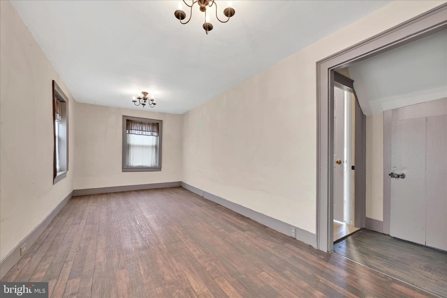 8491 Lancaster Avenue photo 20