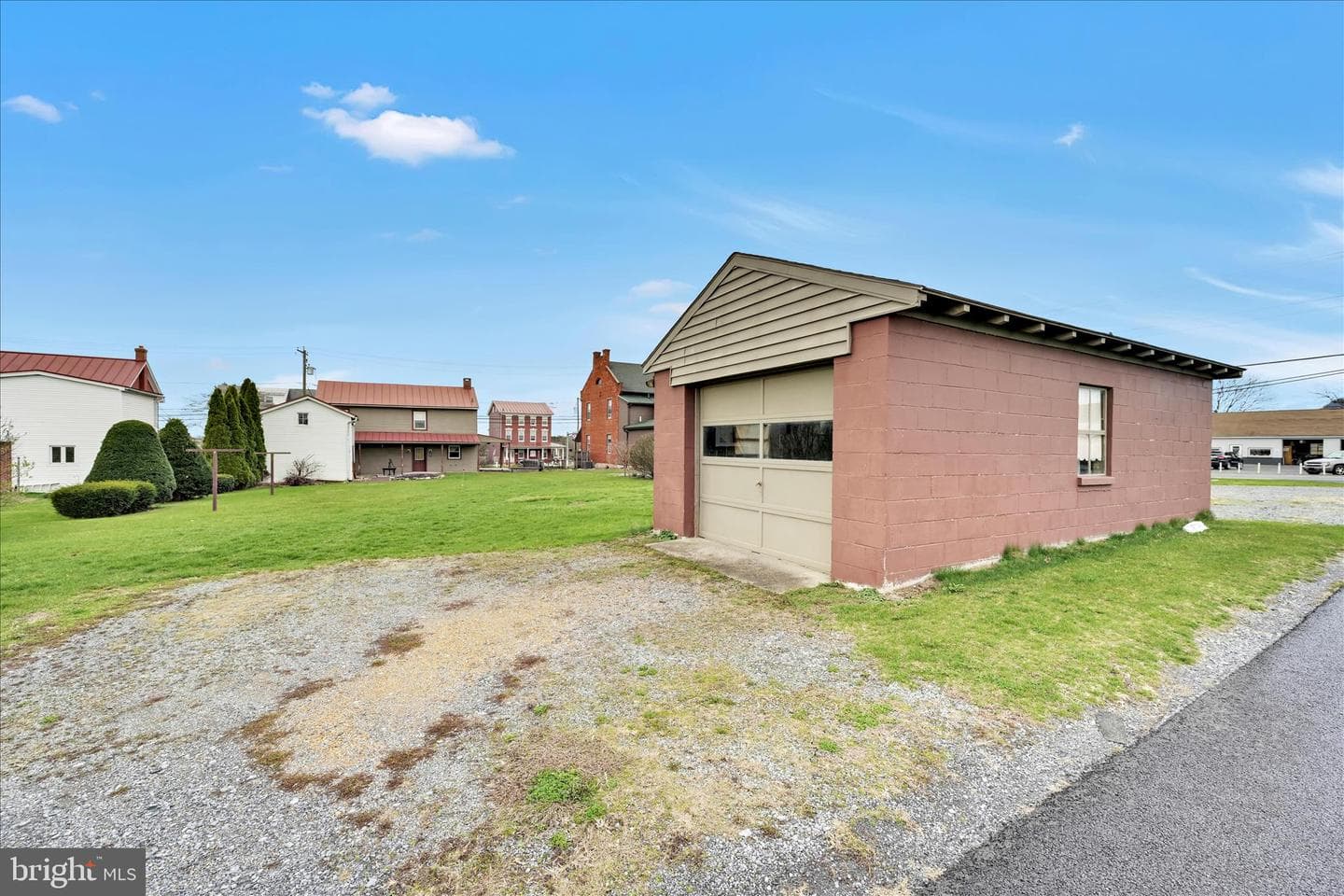 8491 Lancaster Avenue photo 34