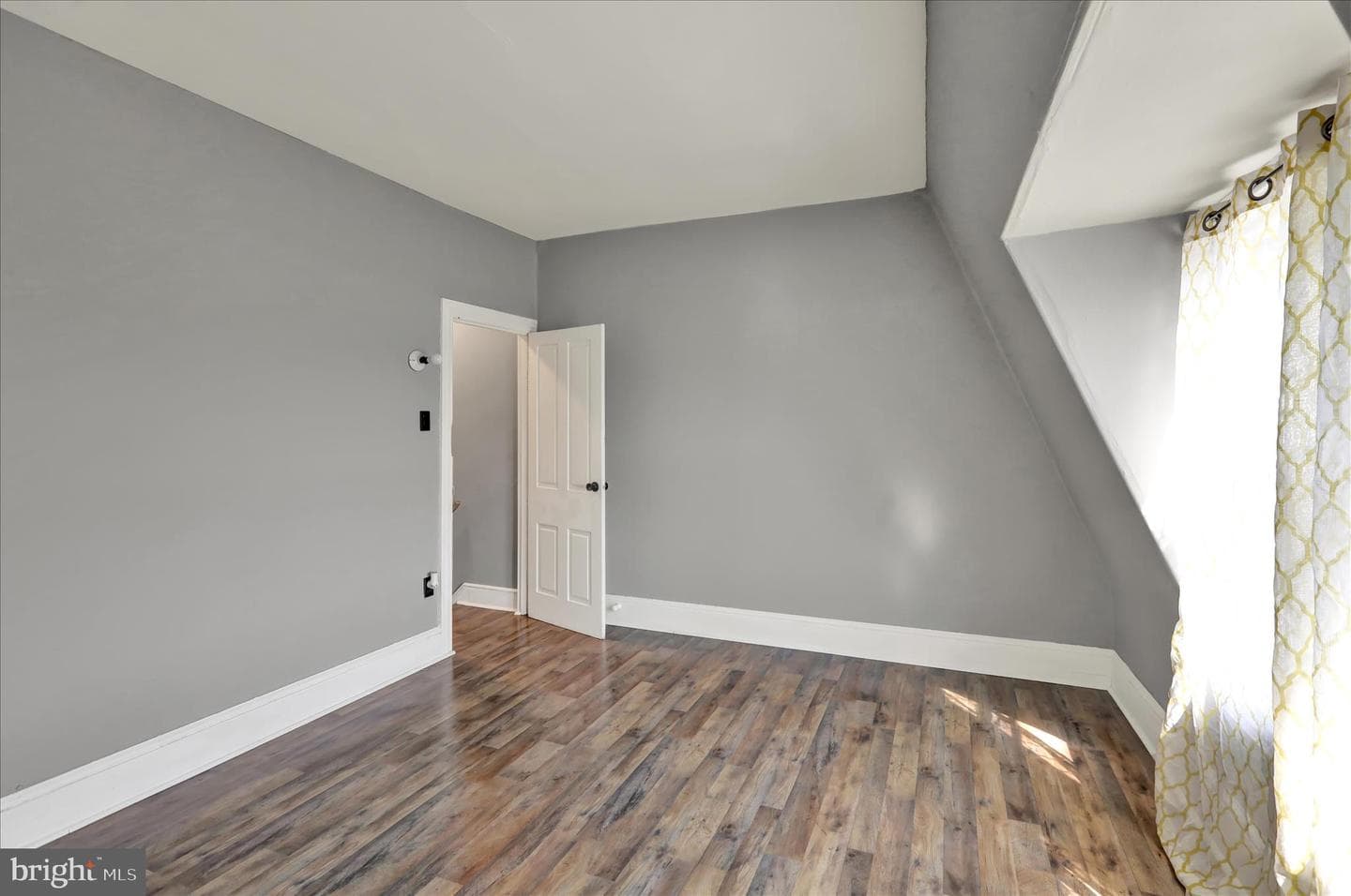 209 Franklin Street photo 25