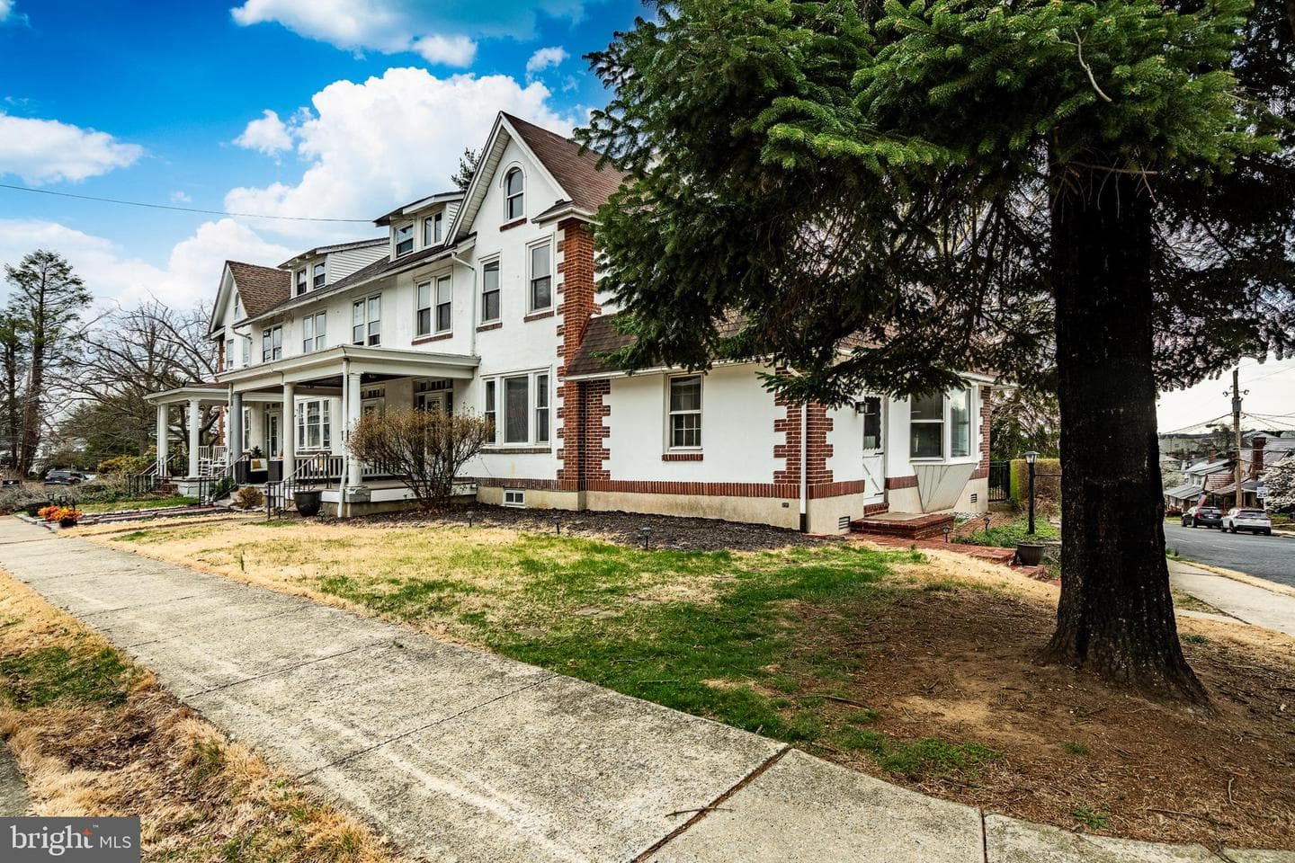 36 Fairview Street photo 4