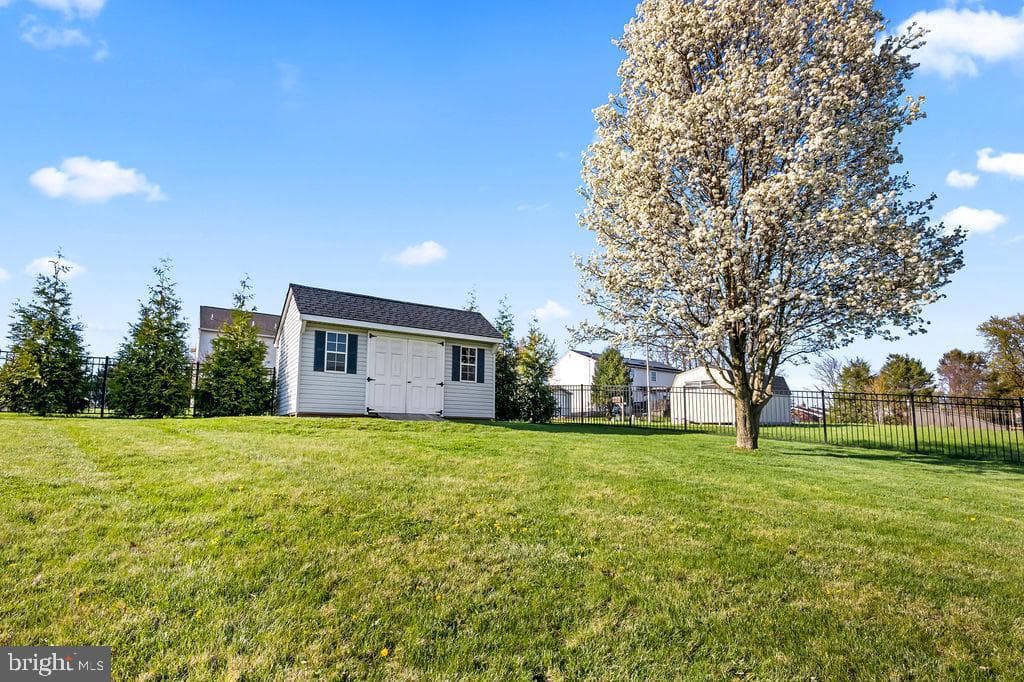 42 Nantucket Drive photo 6
