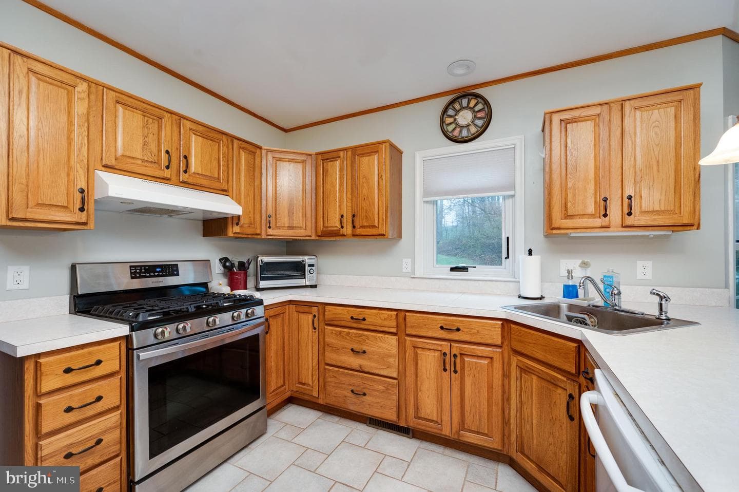 201 Slichter Drive photo 16