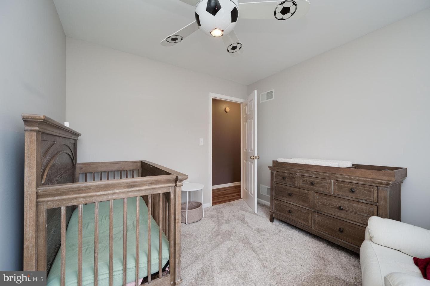 201 Slichter Drive photo 40