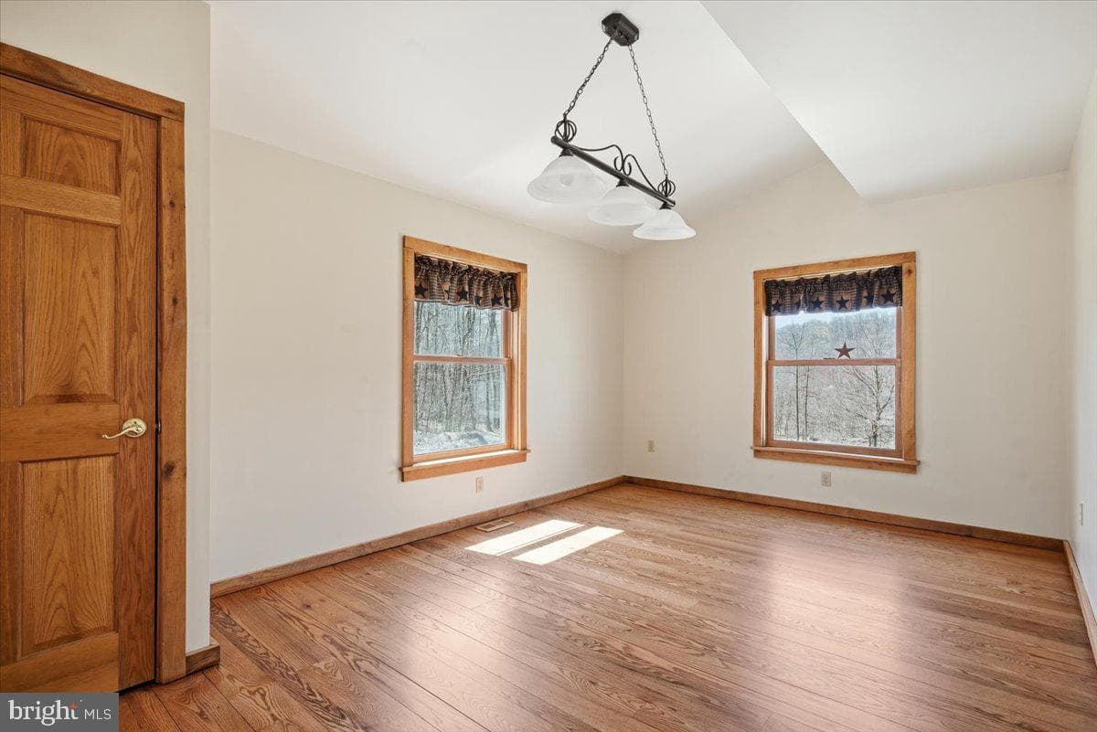 120 Benfield Road photo 12