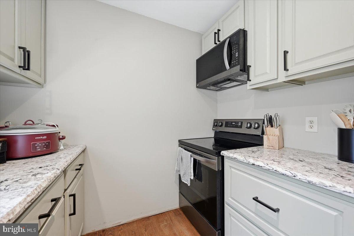 120 Benfield Road photo 34