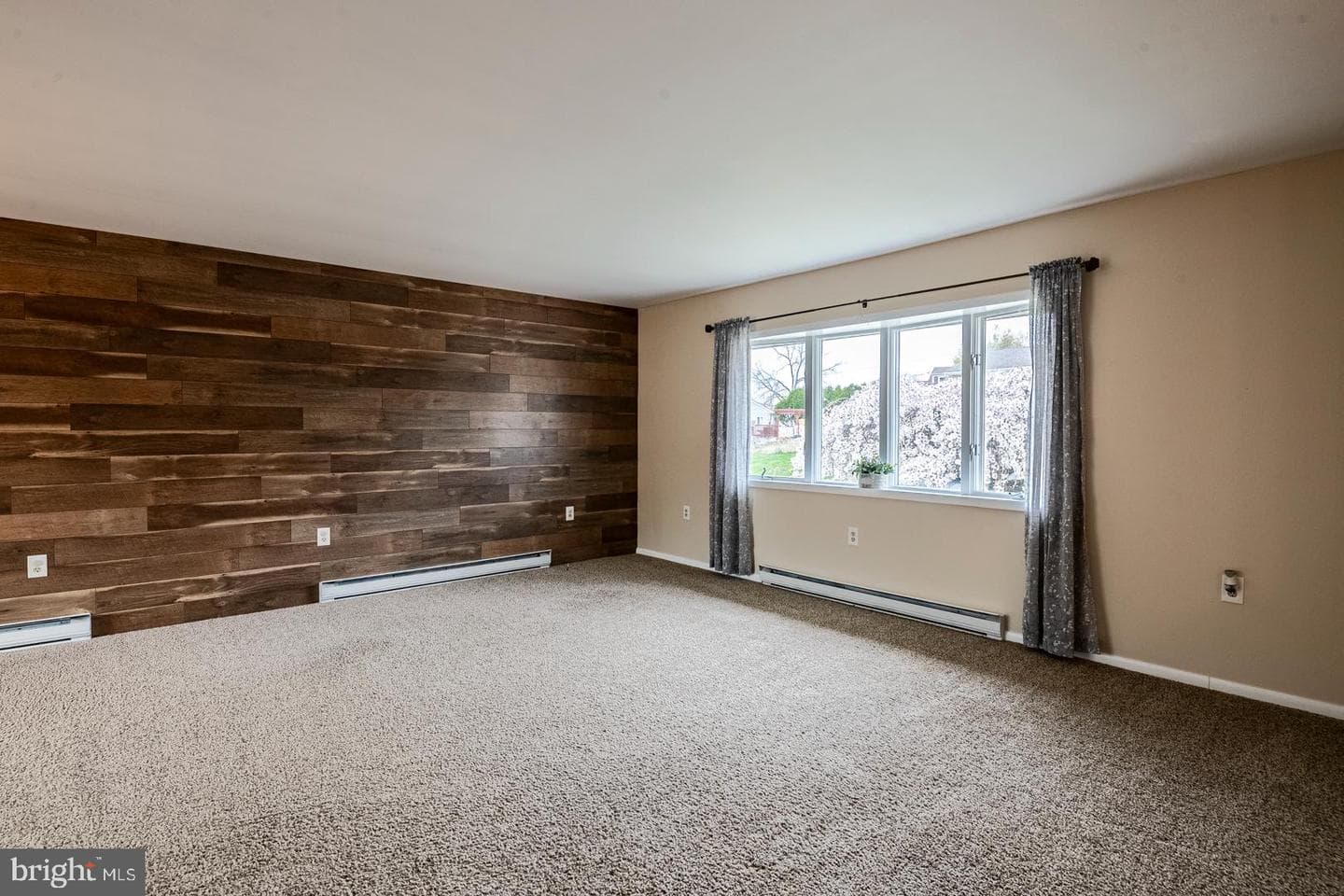 316 Morrison Road photo 2