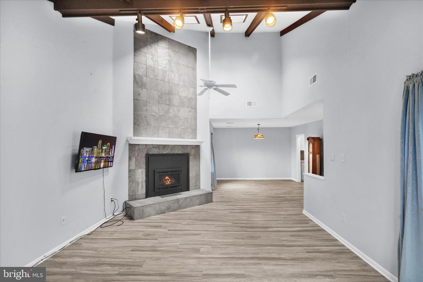 72 Azalea Way photo 5