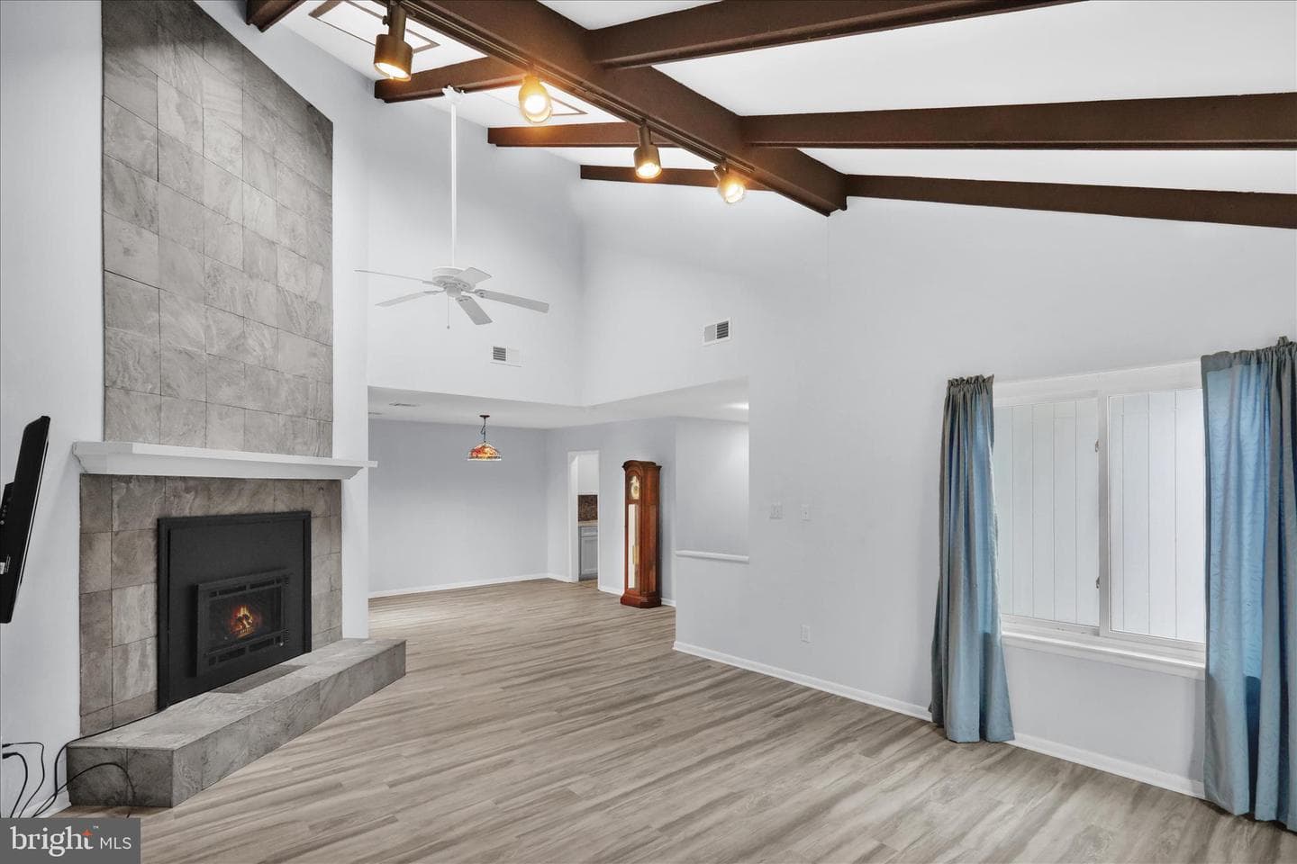 72 Azalea Way photo 8
