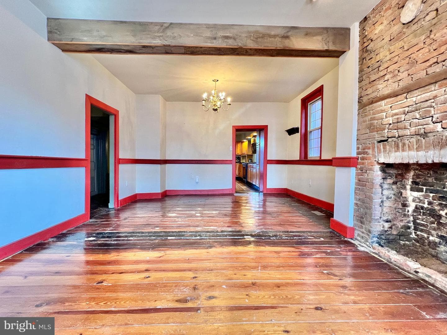 203 W Franklin Street photo 10