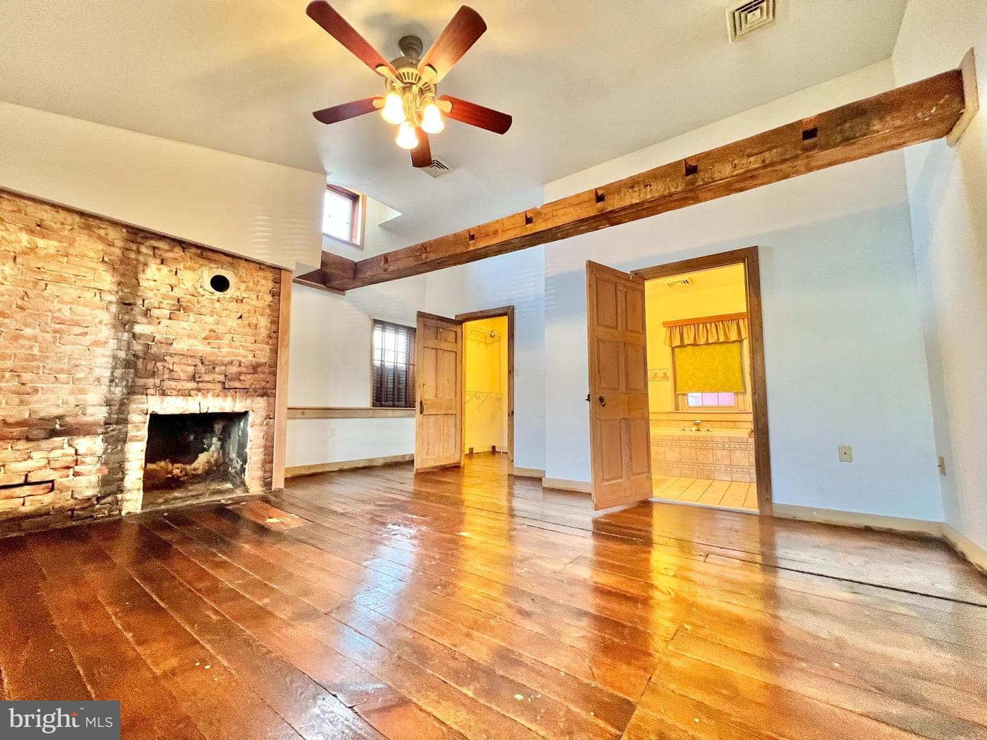 203 W Franklin Street photo 30