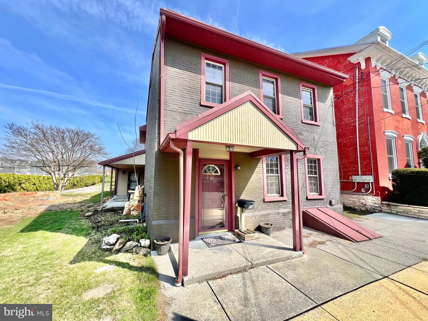 203 W Franklin Street photo 4