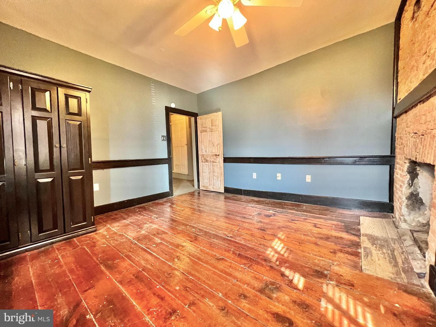 203 W Franklin Street photo 40