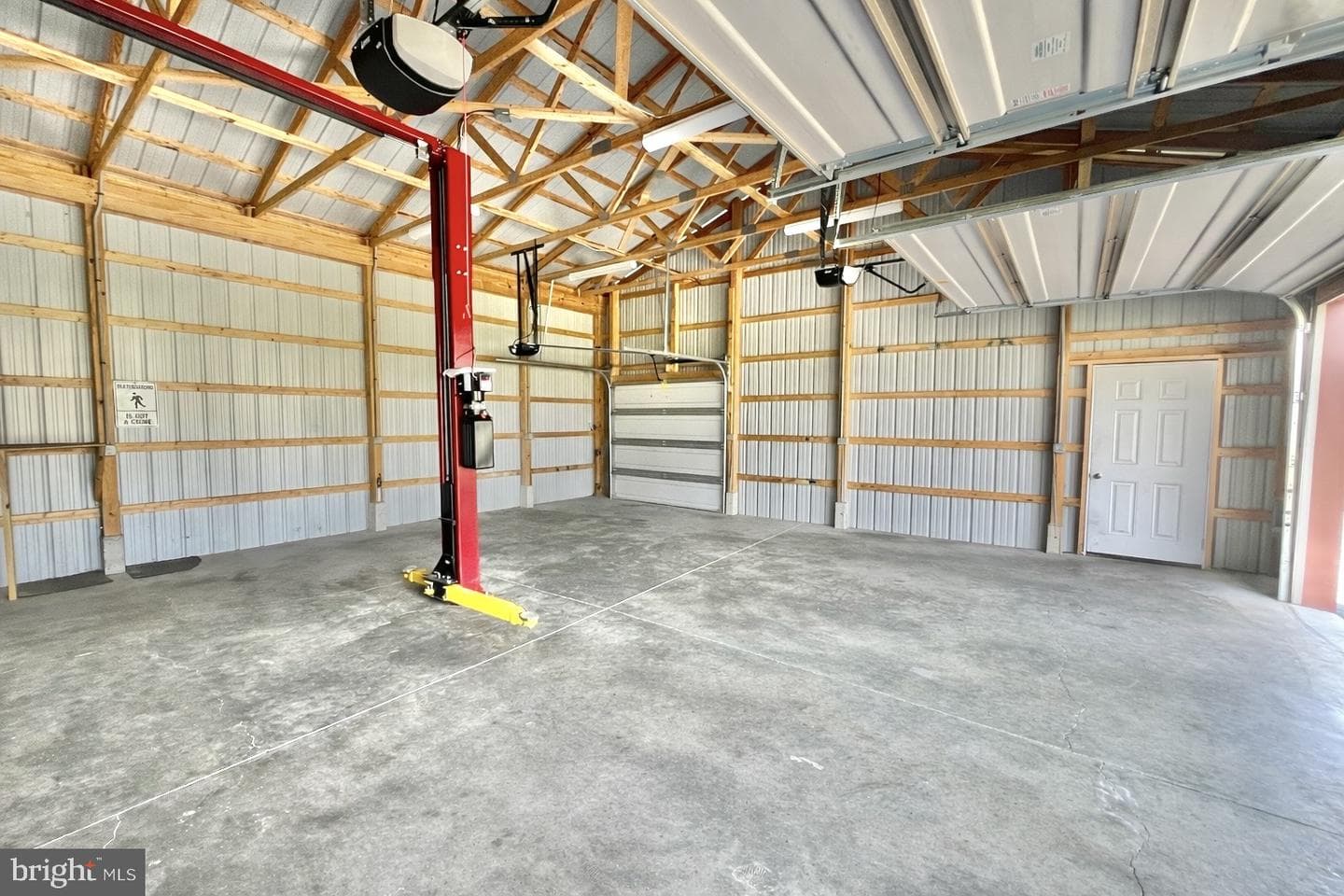 203 W Franklin Street photo 58