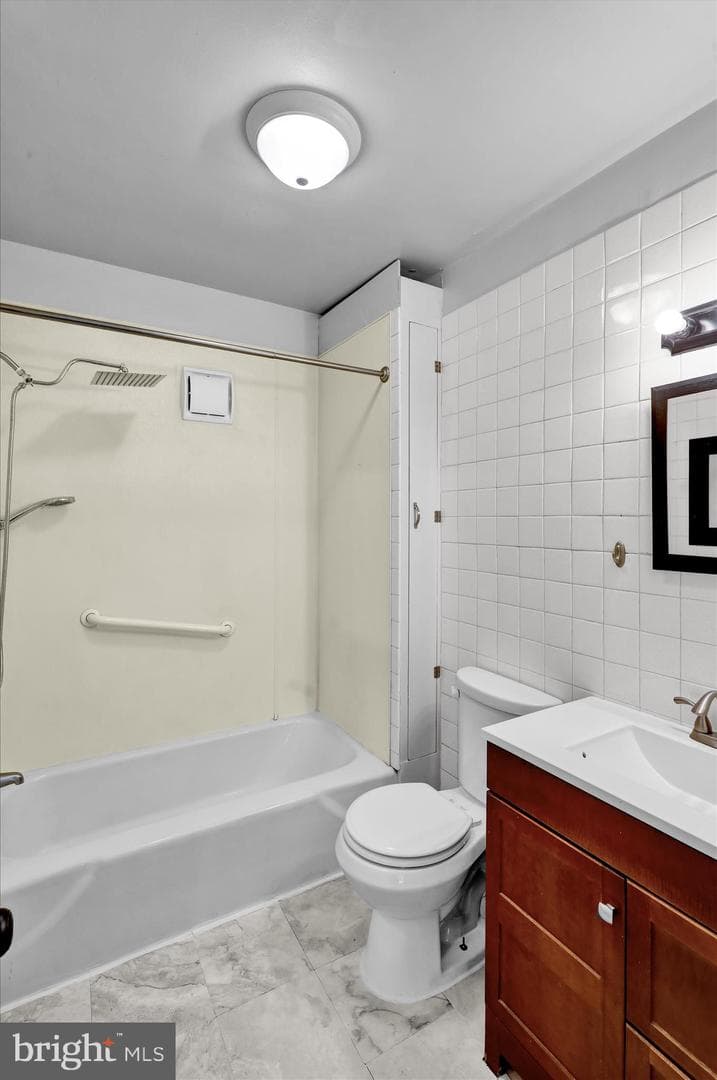 1815 Holly Road photo 14
