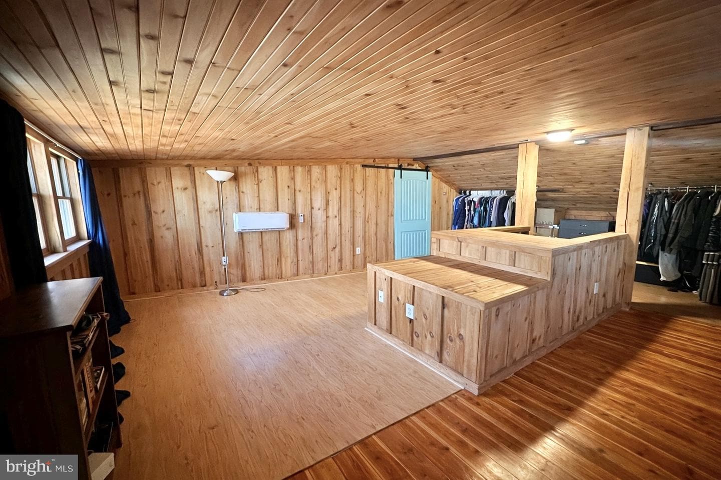 8640 Hensingersville Road photo 22
