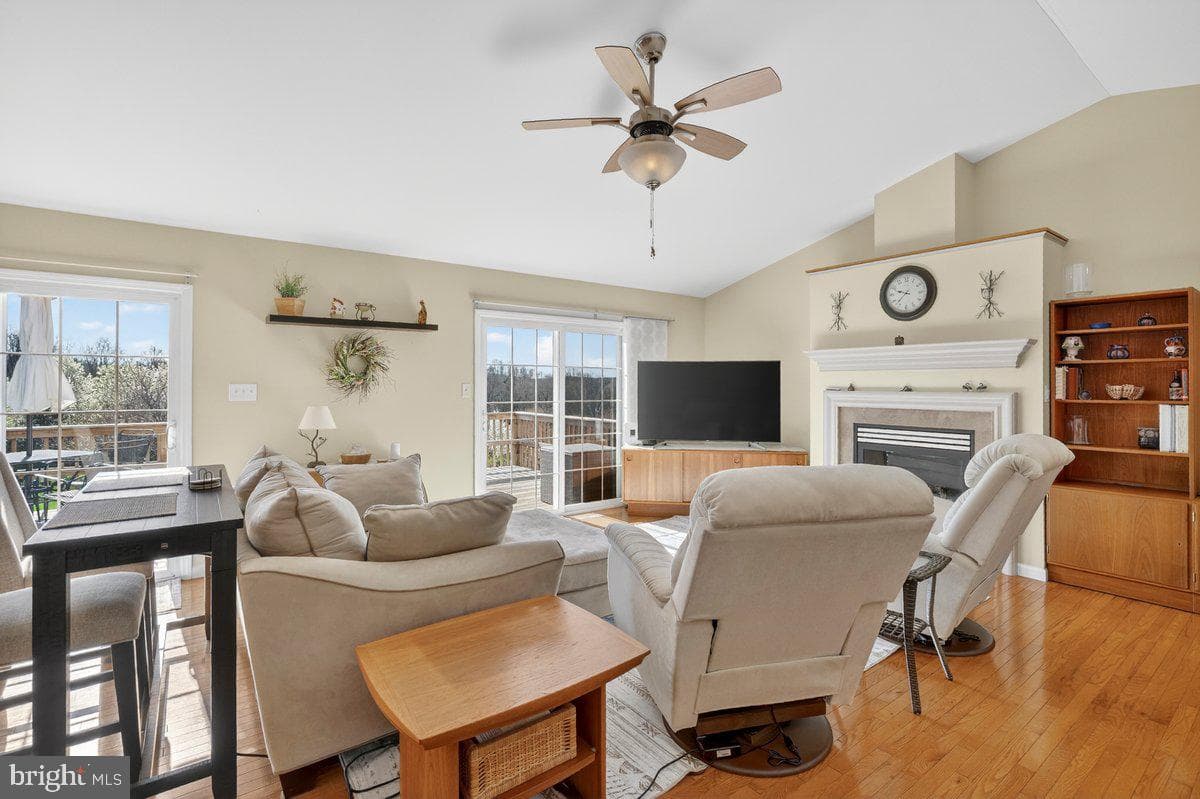 216 Pleasant View Drive photo 16