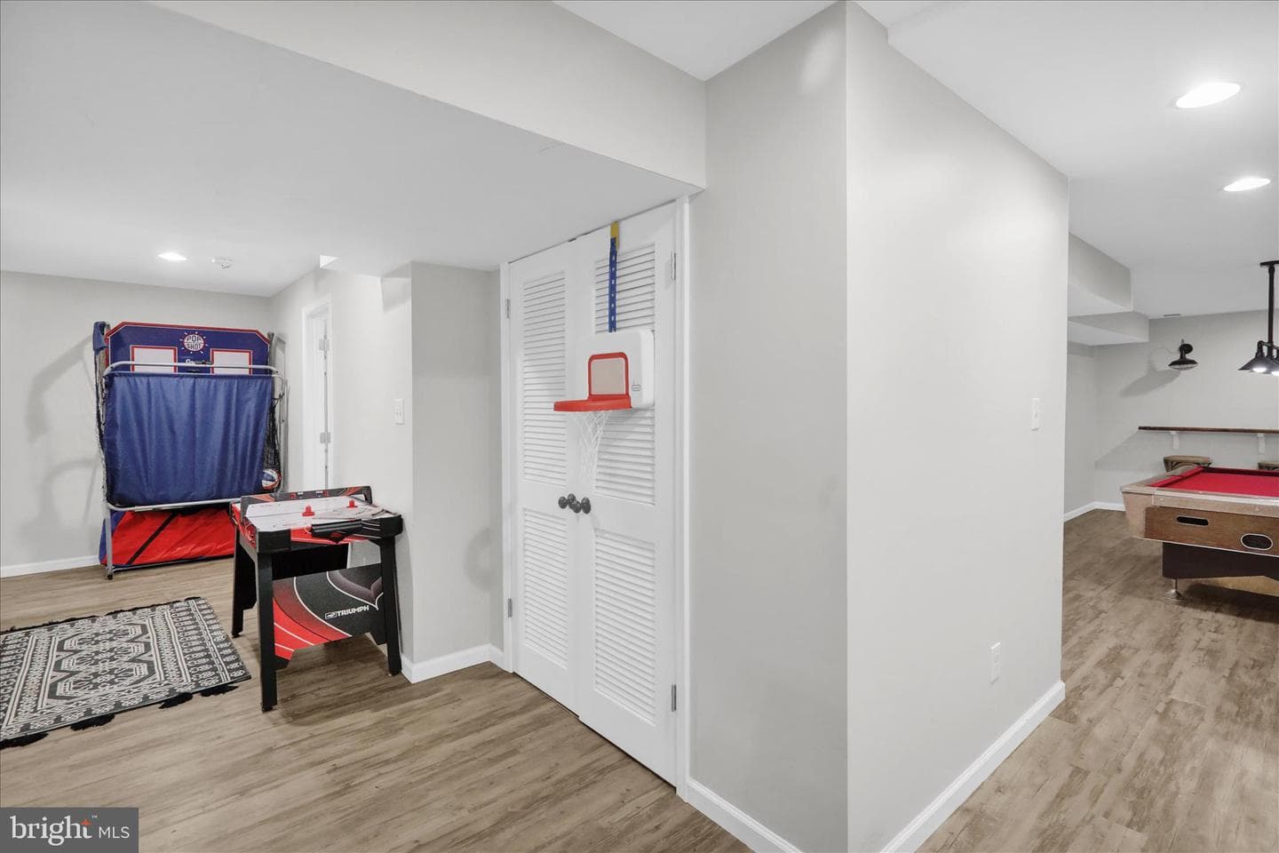 348 Garey Road photo 45