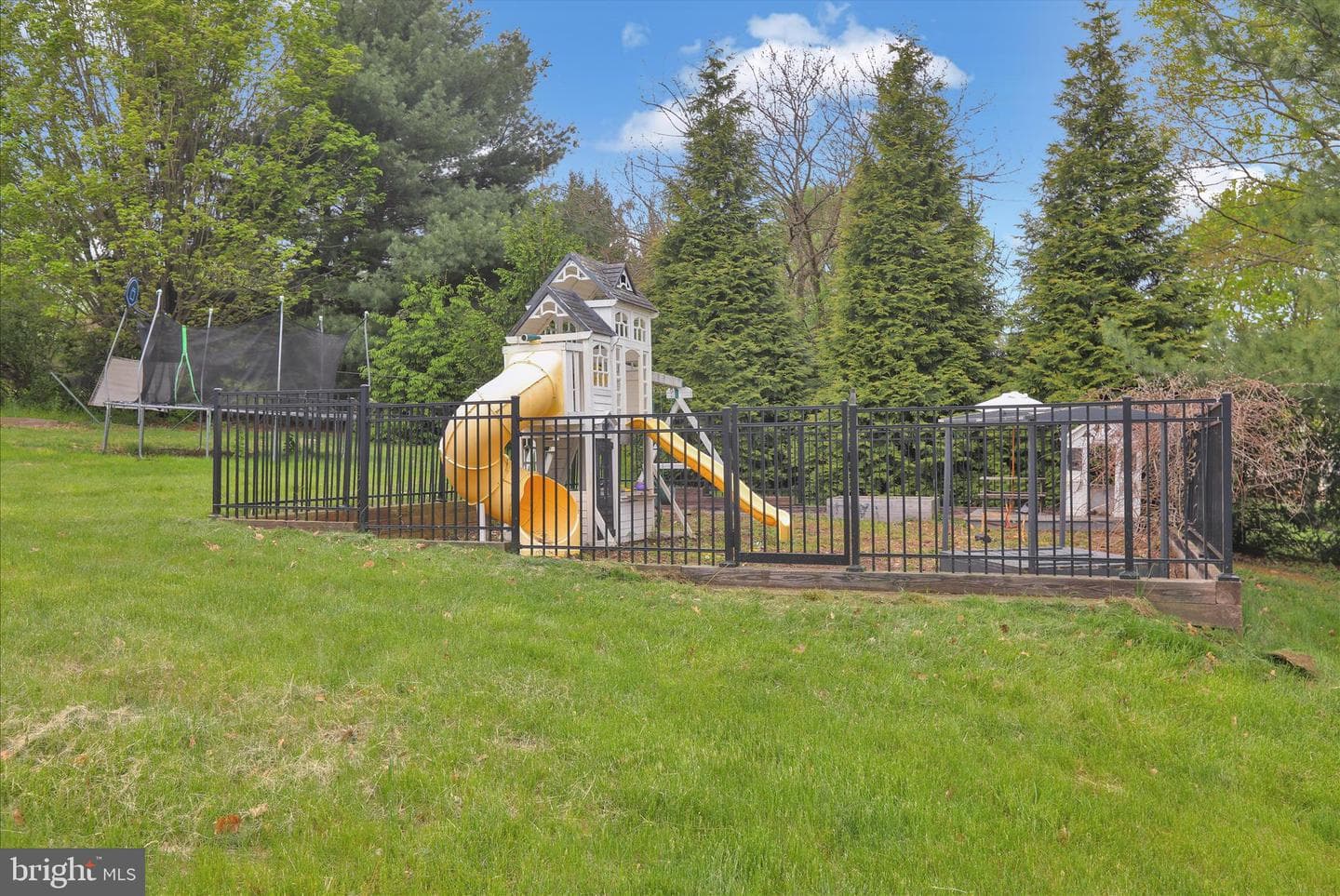 348 Garey Road photo 51