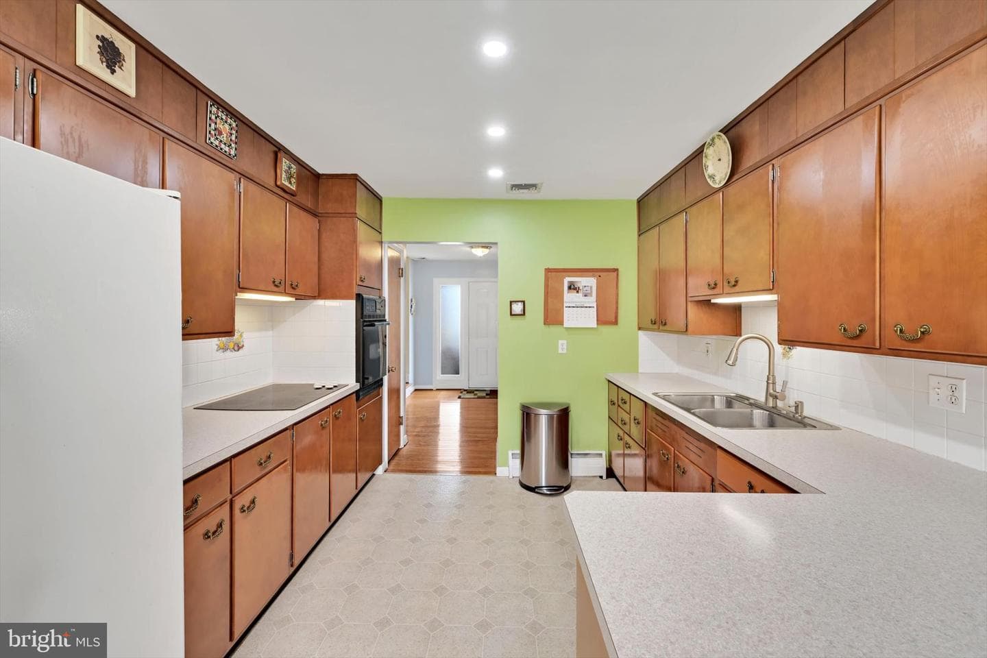 2910 Curtis Road photo 10