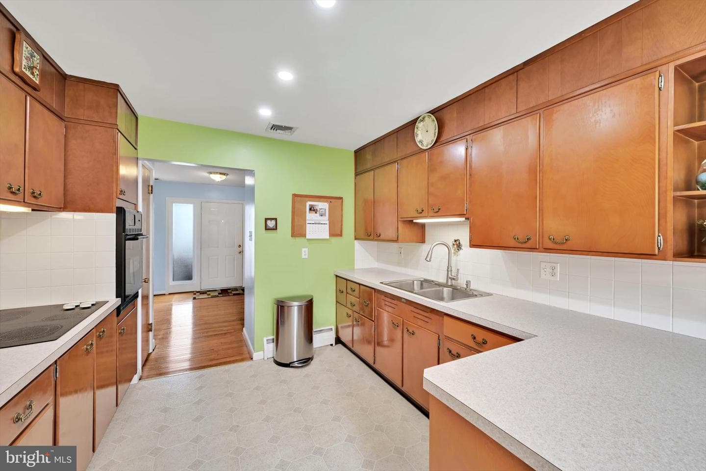 2910 Curtis Road photo 9