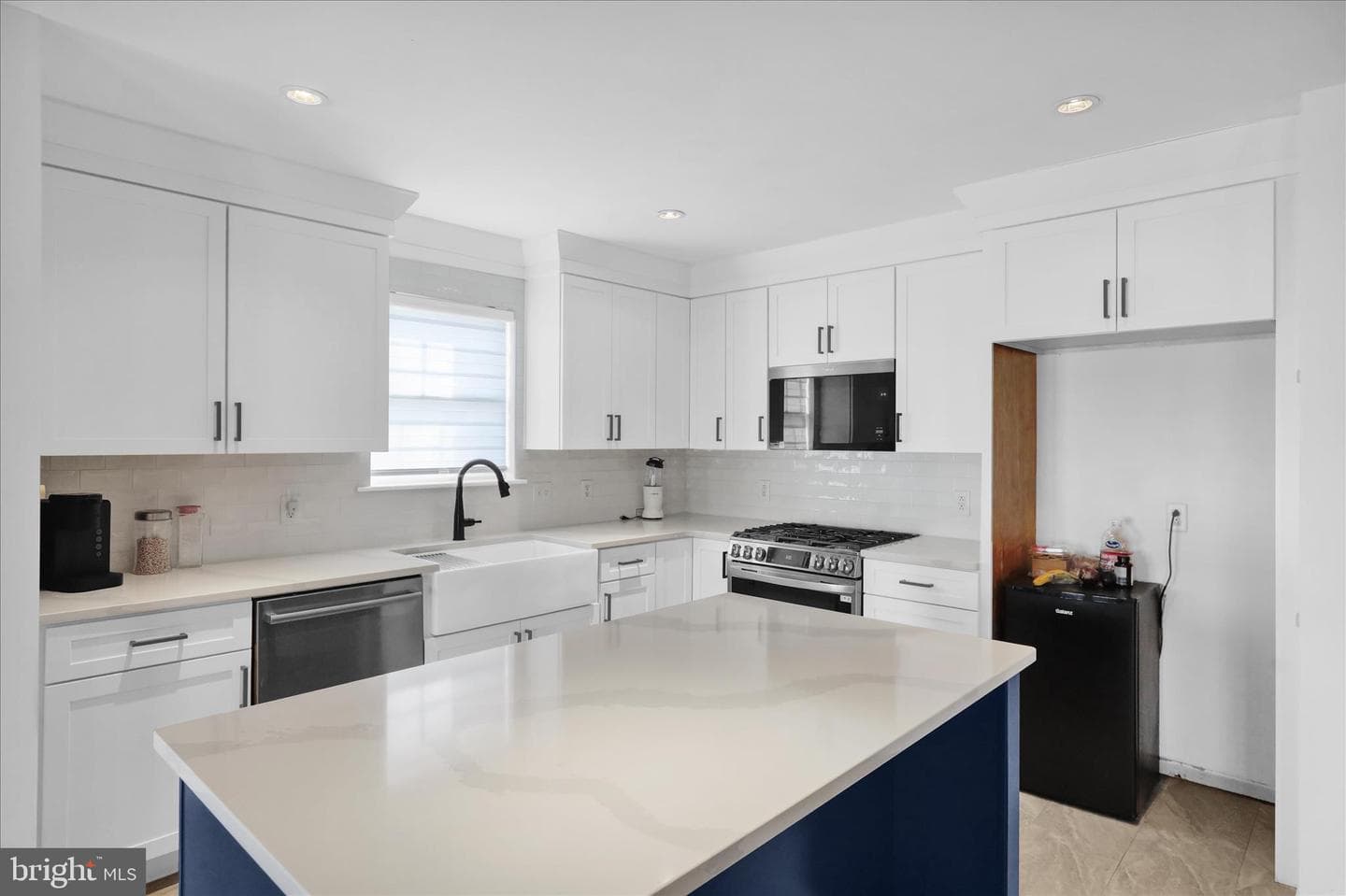 18 Bowes Lane photo 11