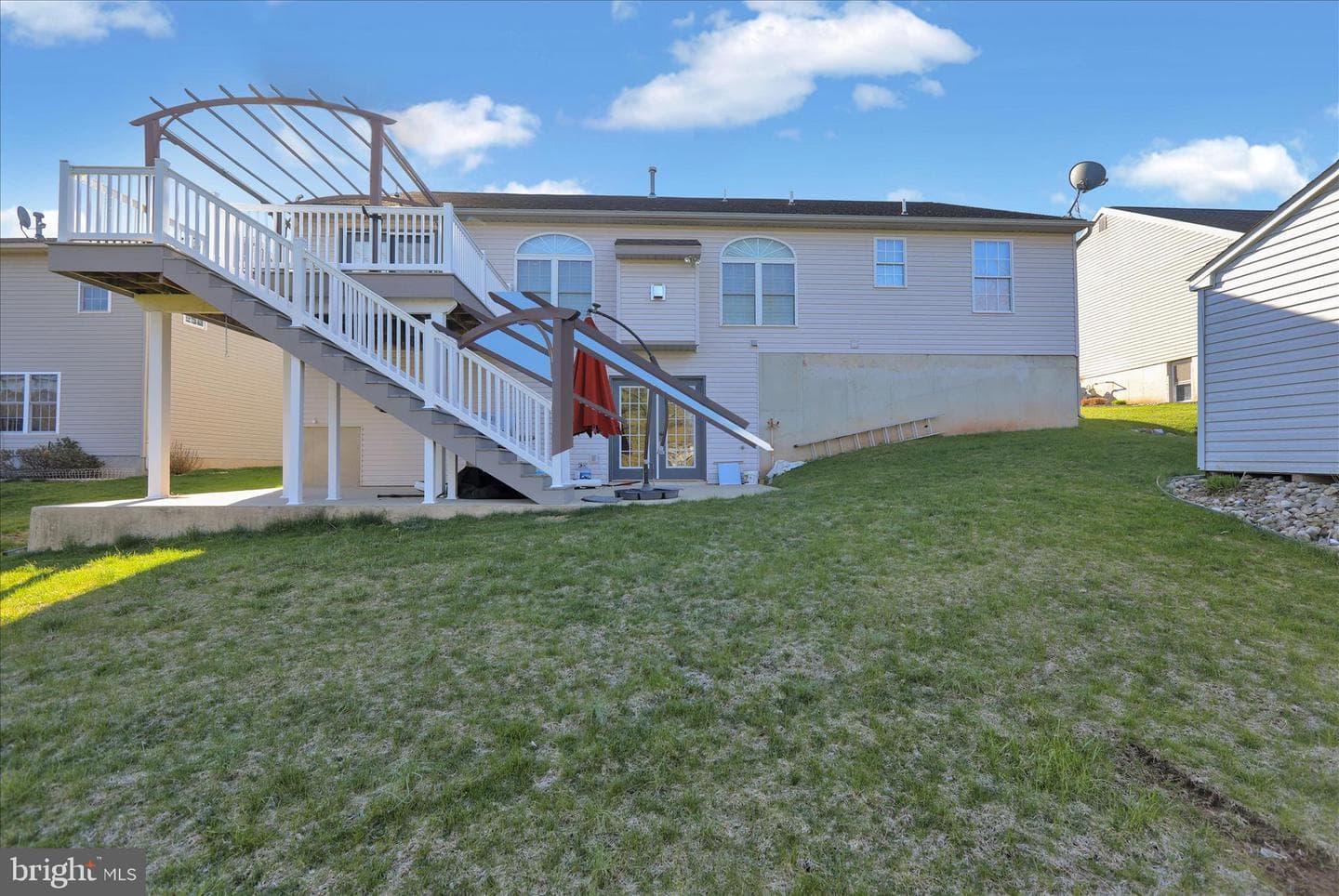 18 Bowes Lane photo 32