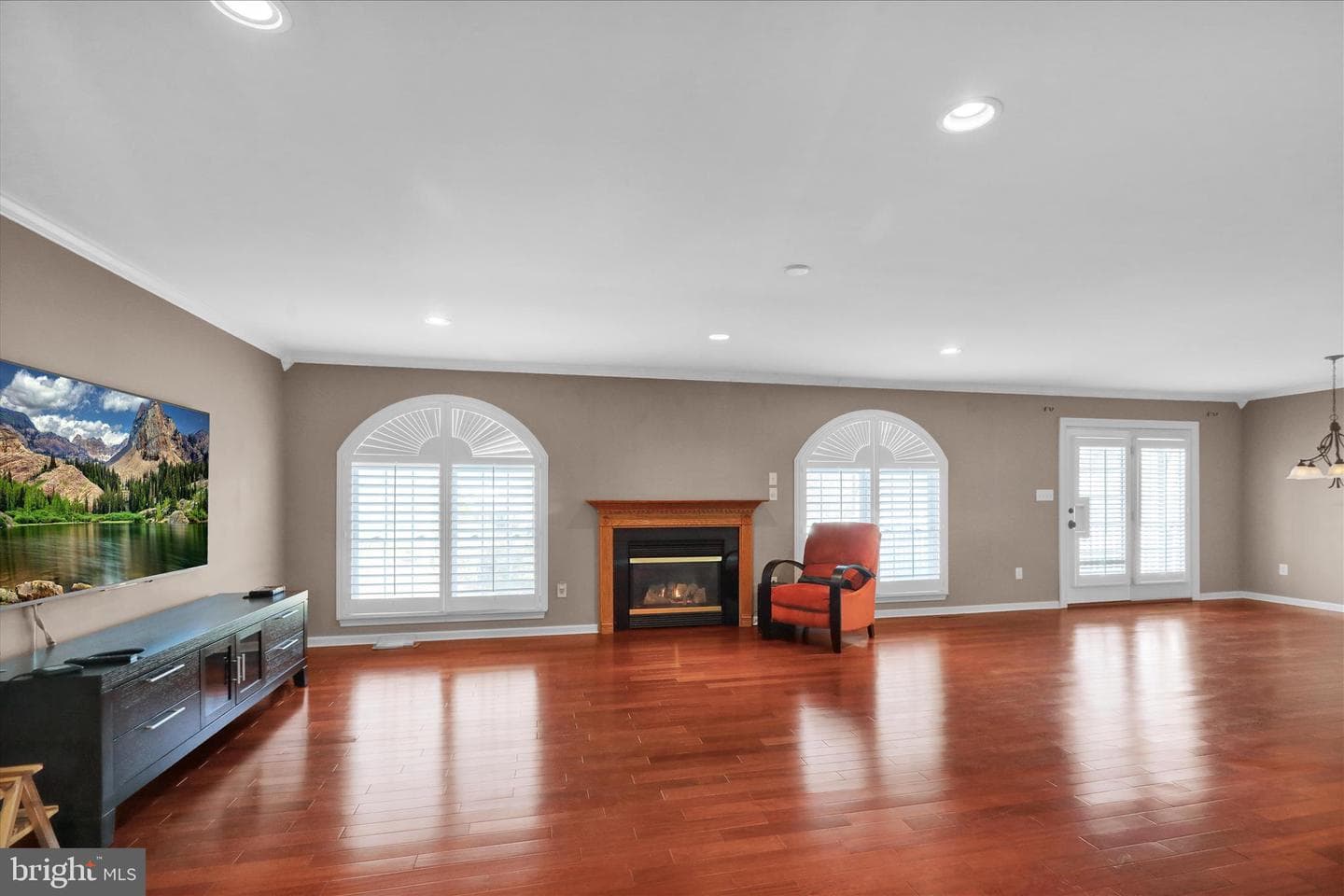18 Bowes Lane photo 5