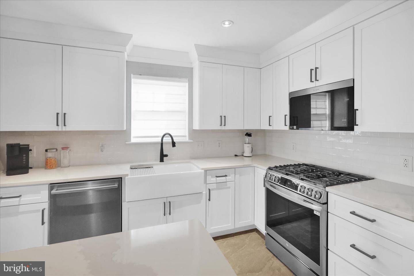 18 Bowes Lane photo 9