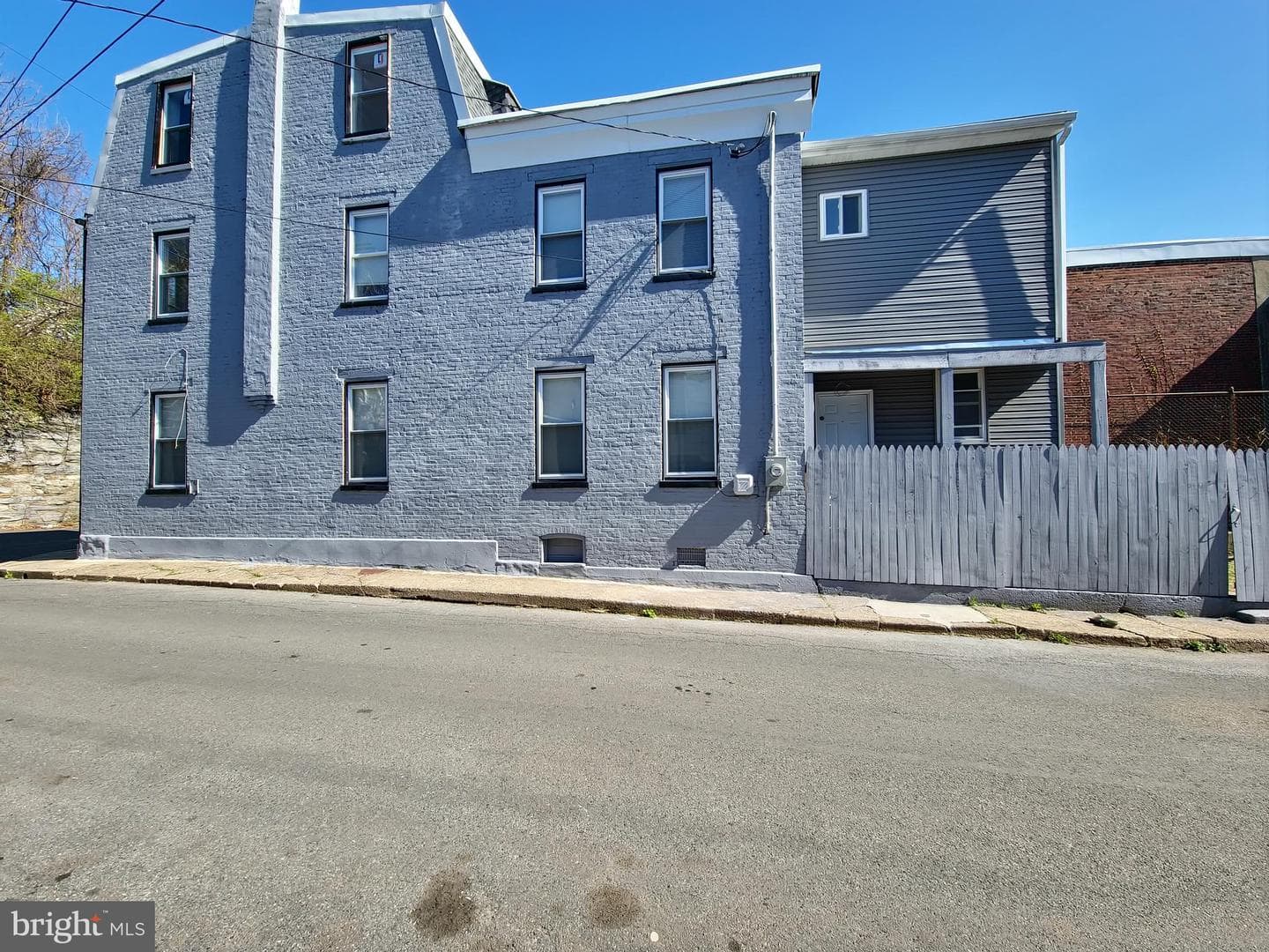 100 Neversink Street photo 2