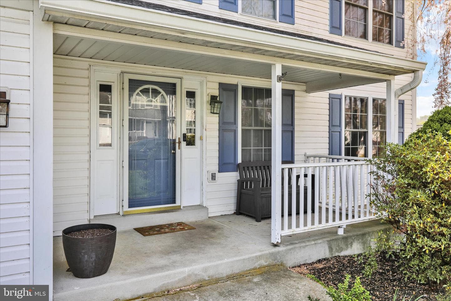 114 Eagles Lane photo 4