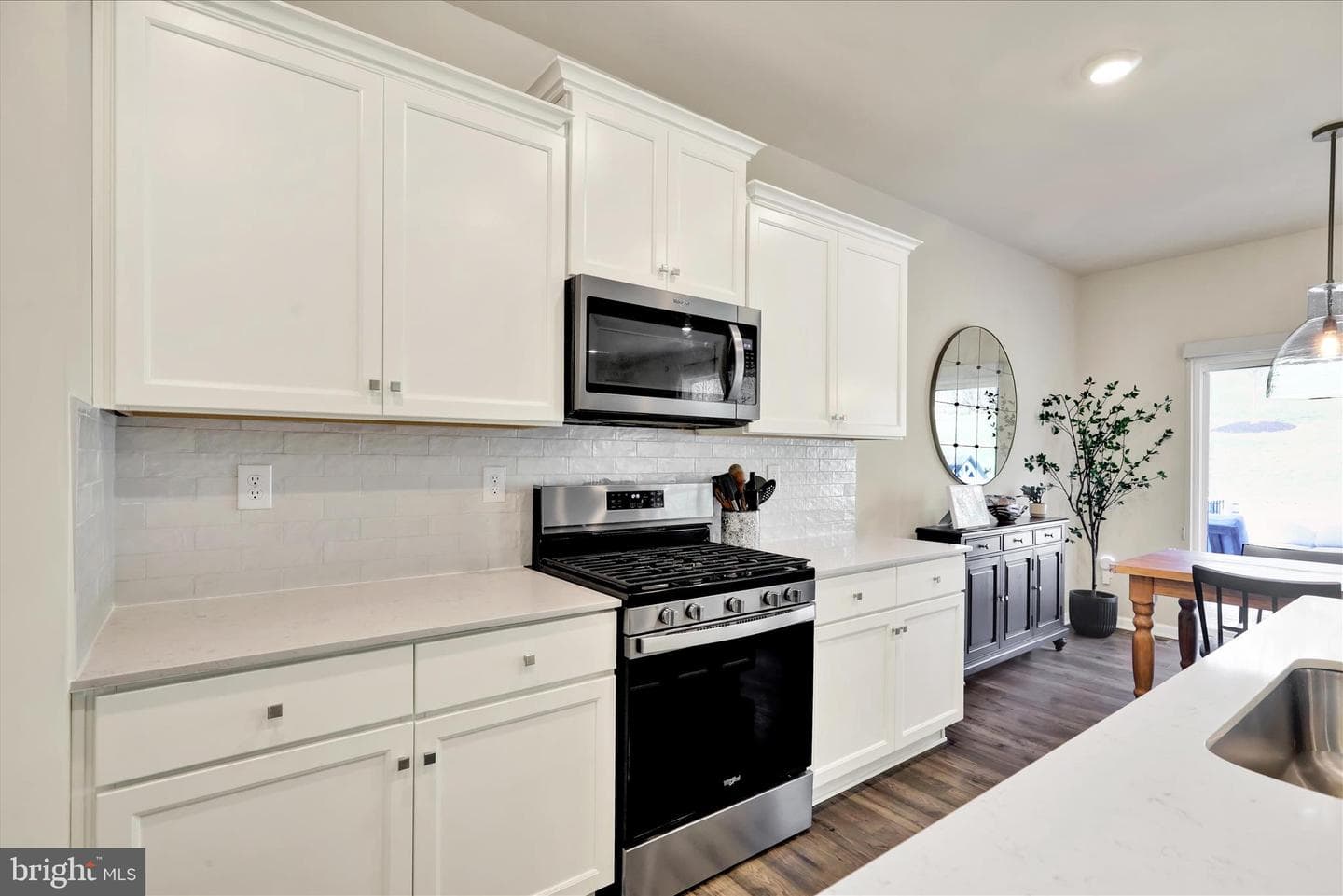 217 Merifield Court photo 8