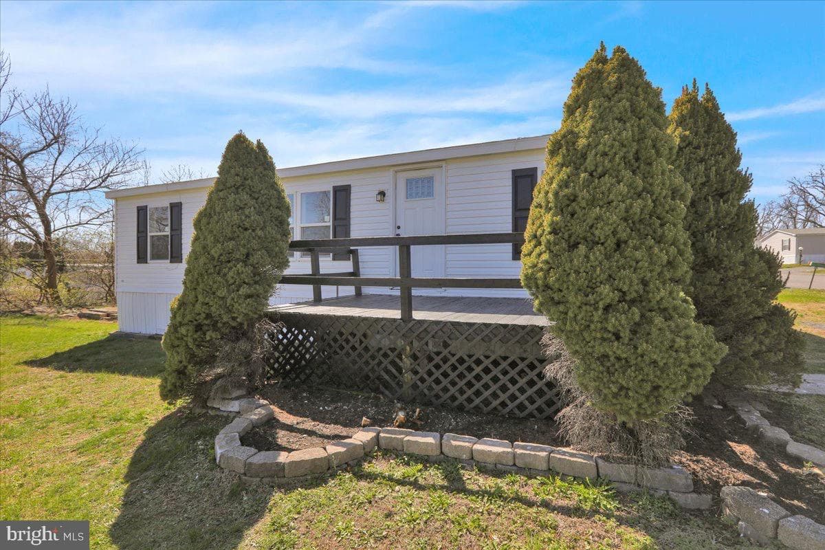327 Oak Street photo 19