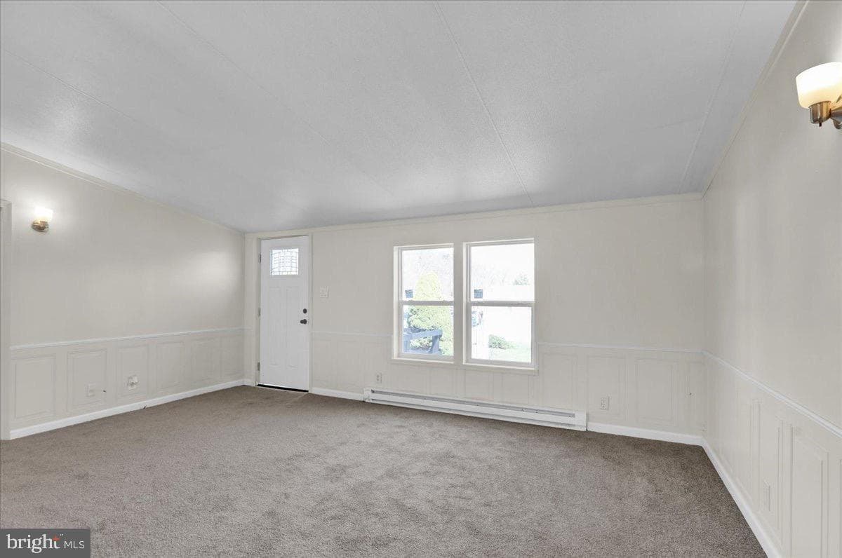 327 Oak Street, Hamburg