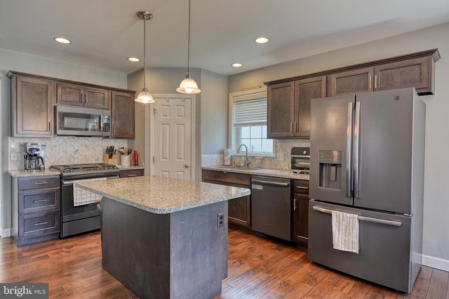 62 Regina Drive photo 10