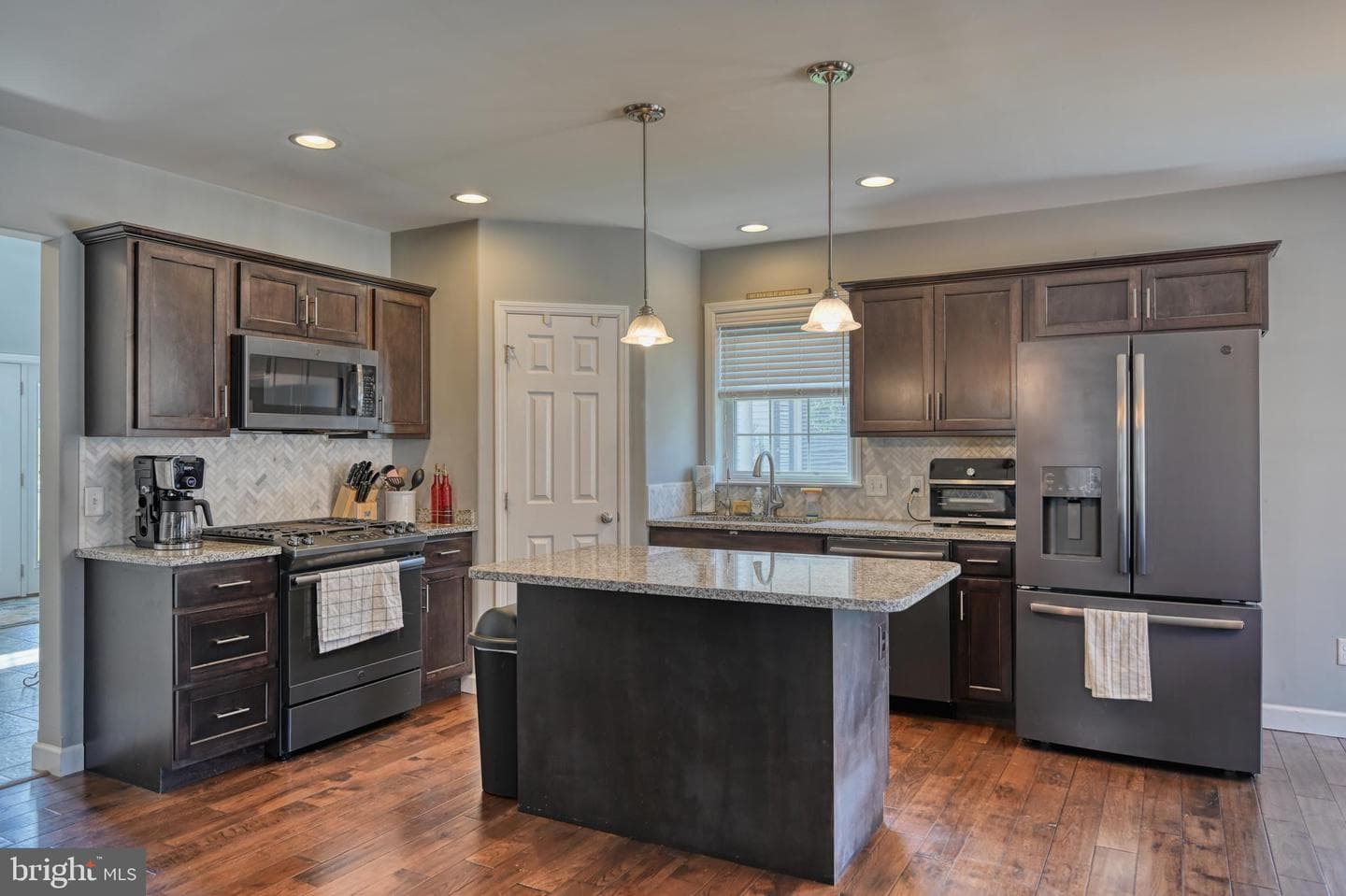 62 Regina Drive photo 9