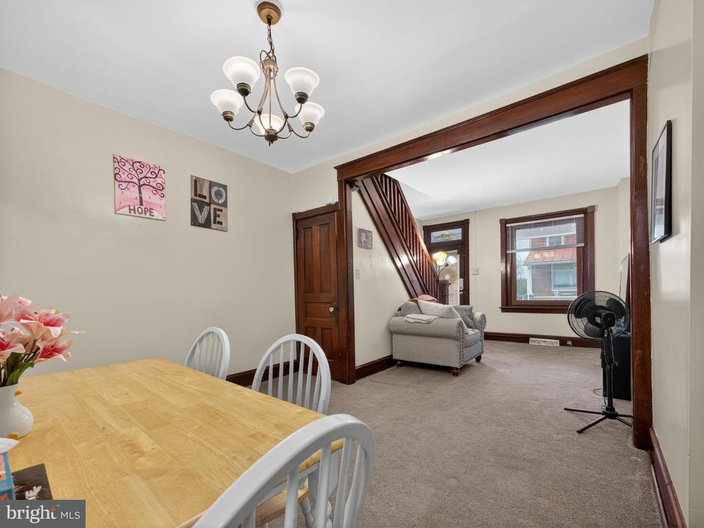 447 W Walnut Street photo 14