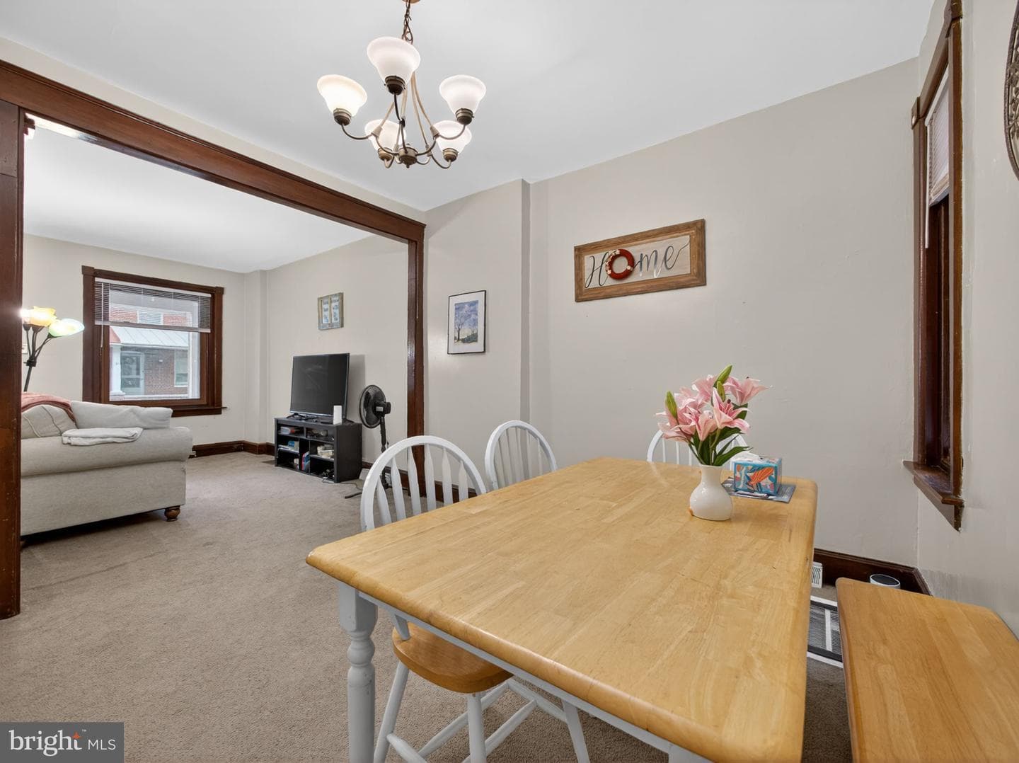 447 W Walnut Street photo 15