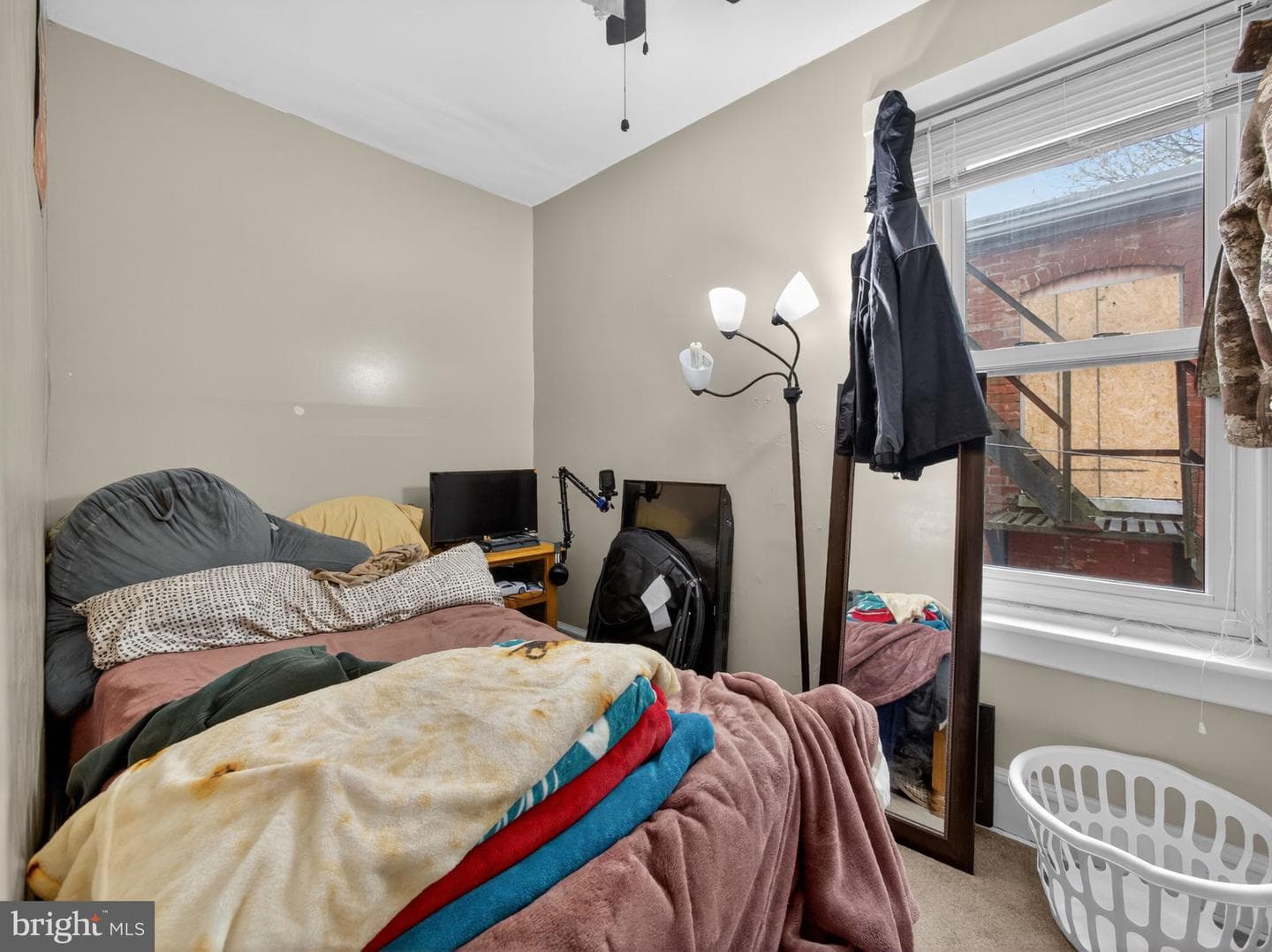 447 W Walnut Street photo 32