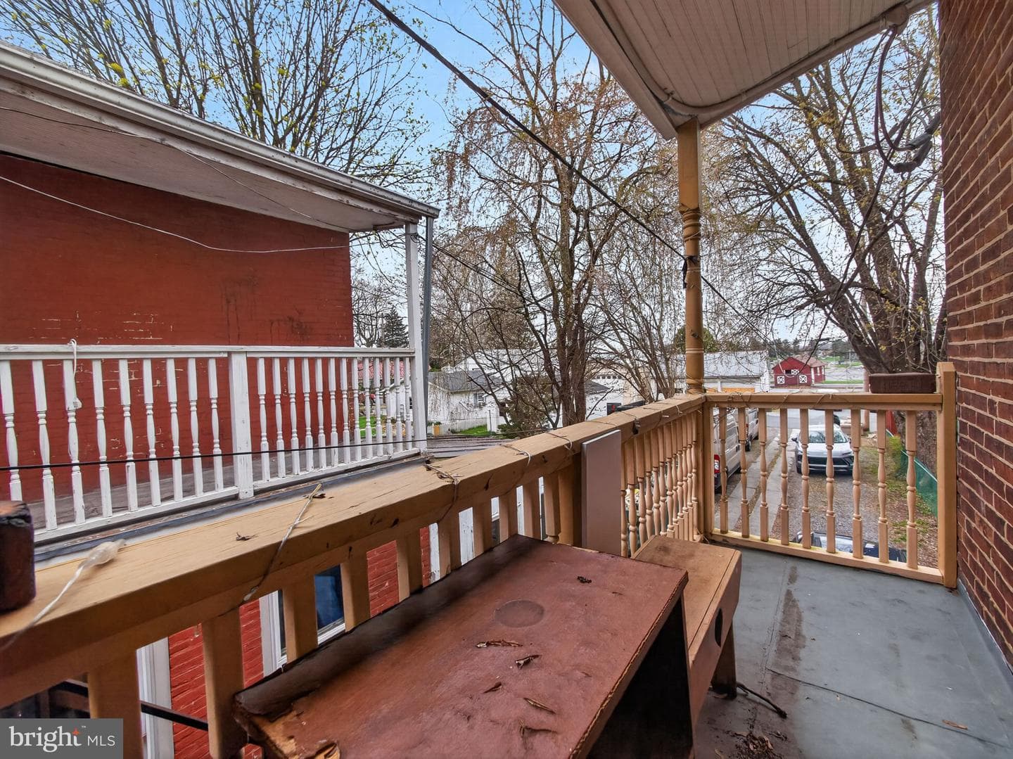 447 W Walnut Street photo 35