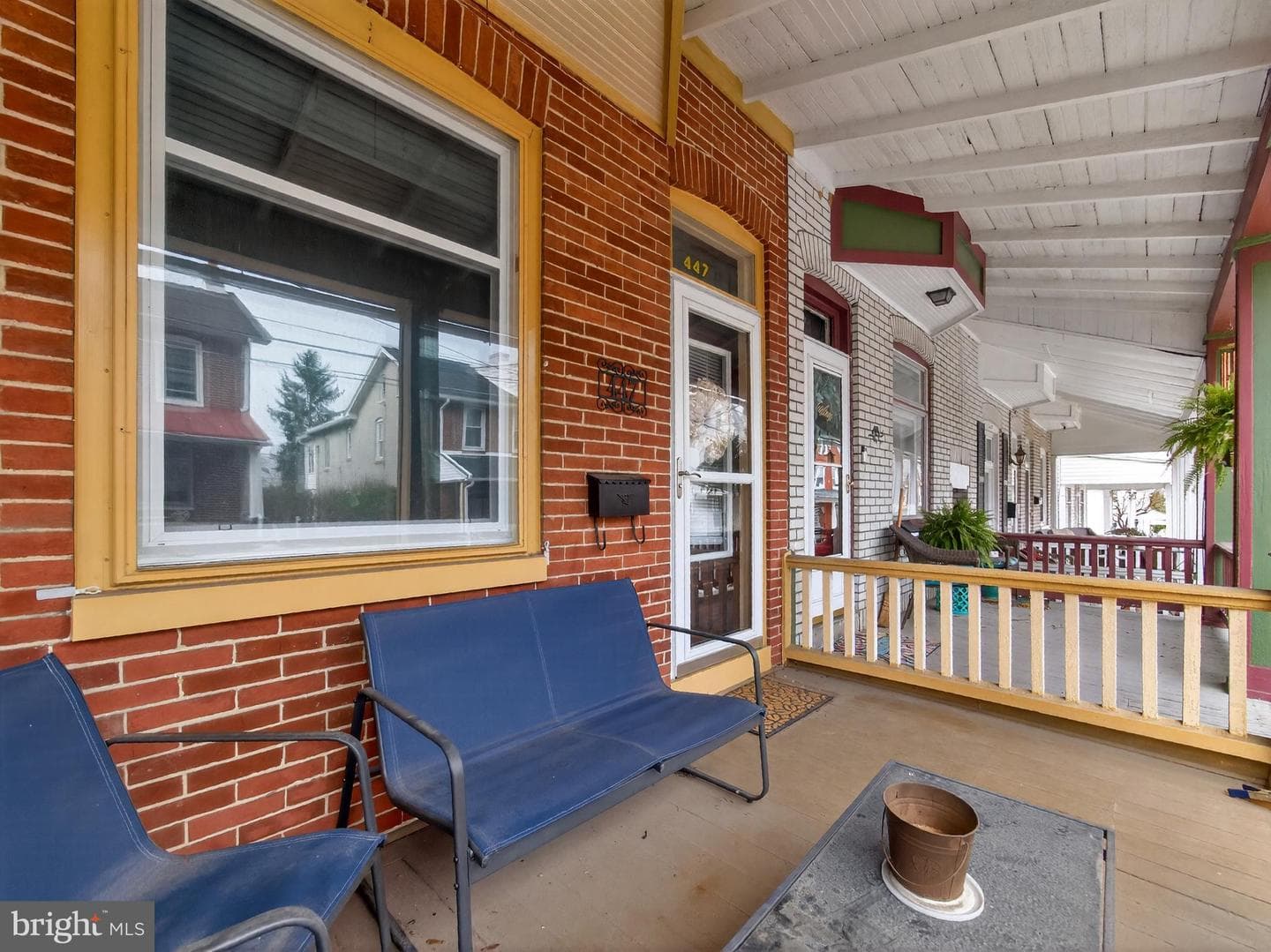 447 W Walnut Street photo 5