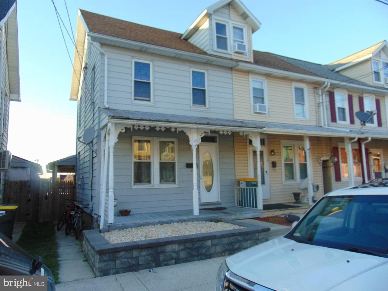 21 W Smith Street