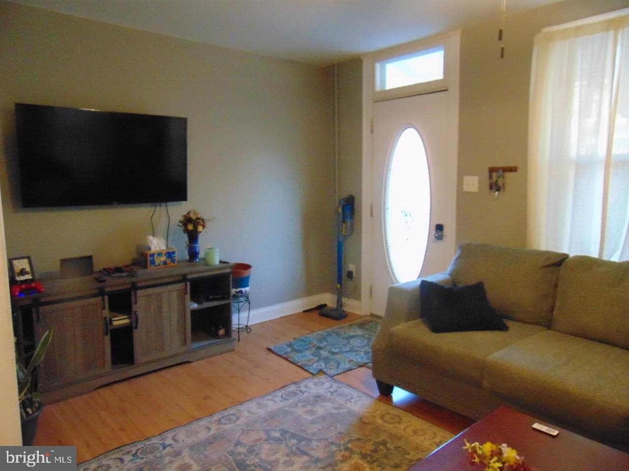 21 W Smith Street photo 10