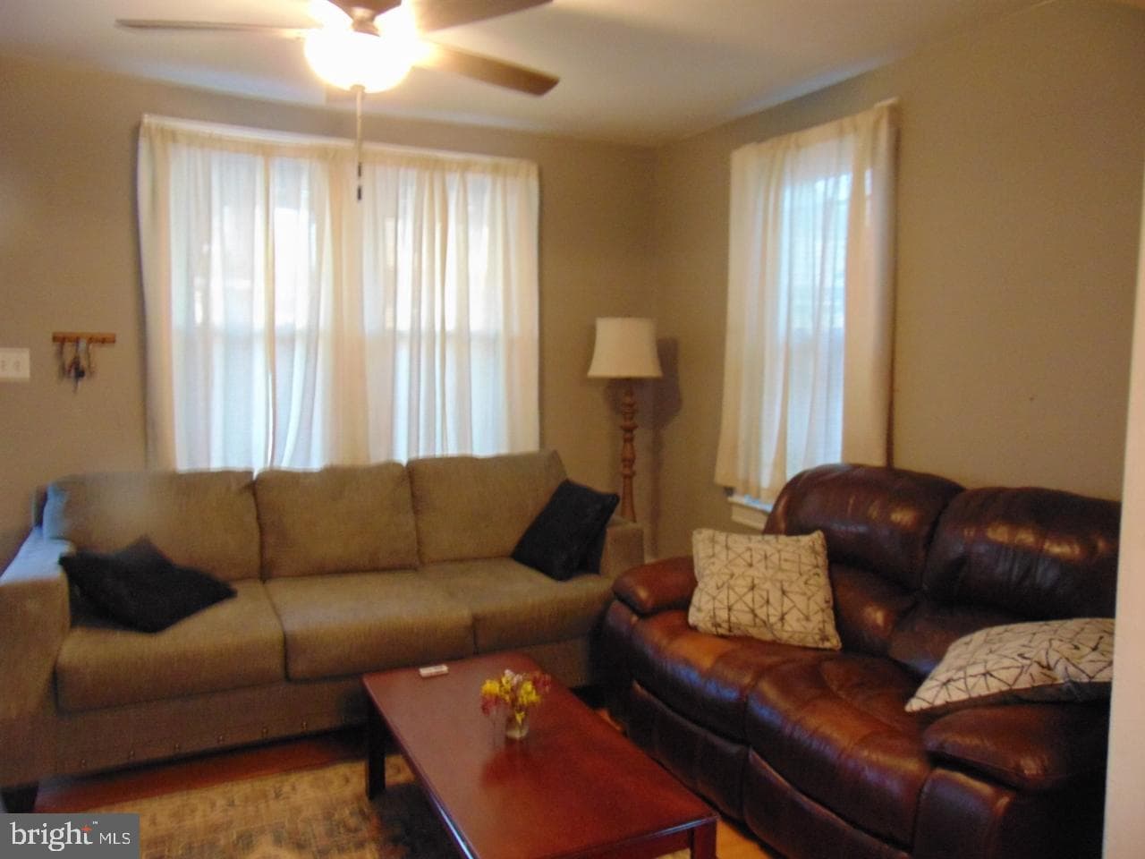 21 W Smith Street photo 9