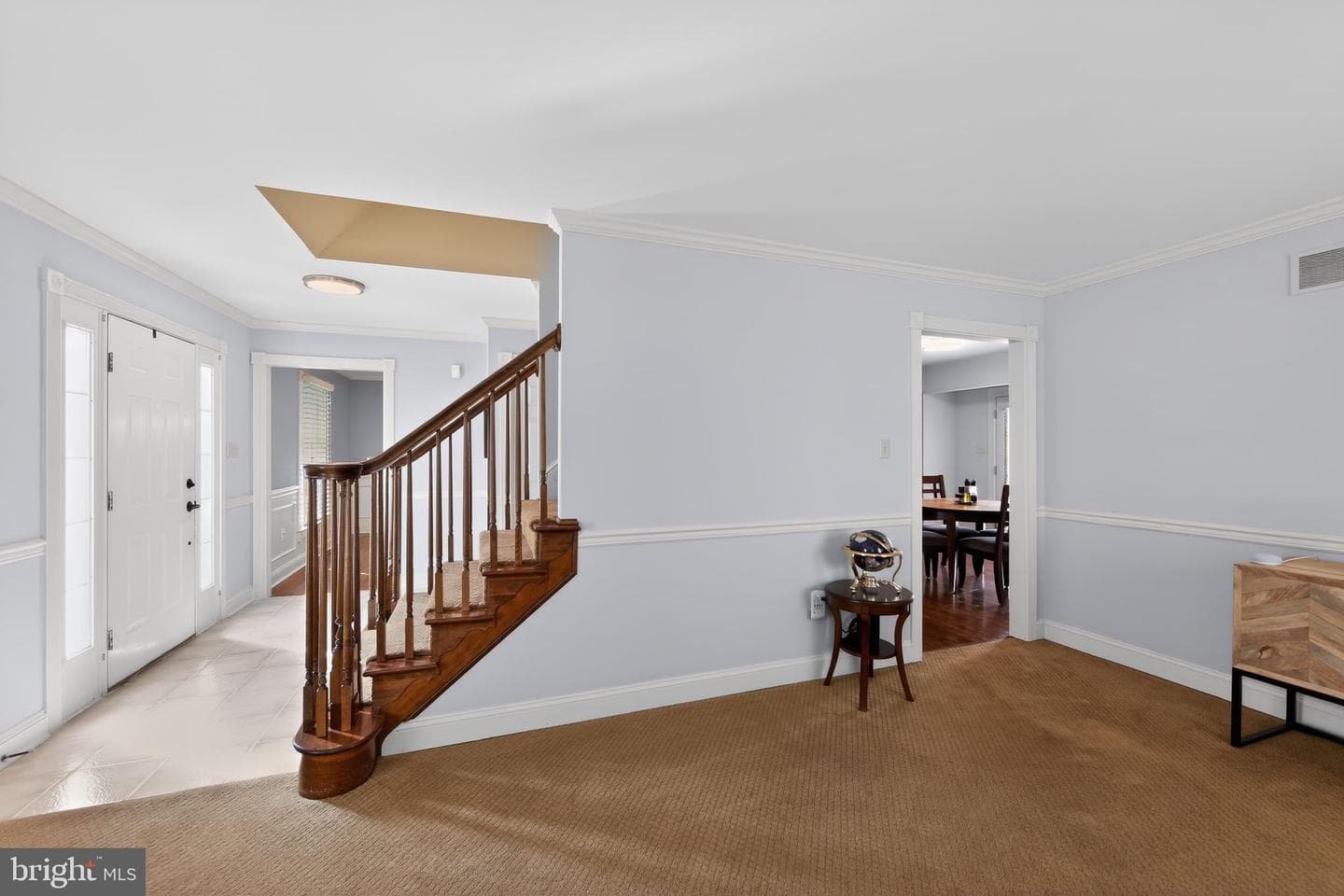 401 Russell Avenue photo 10