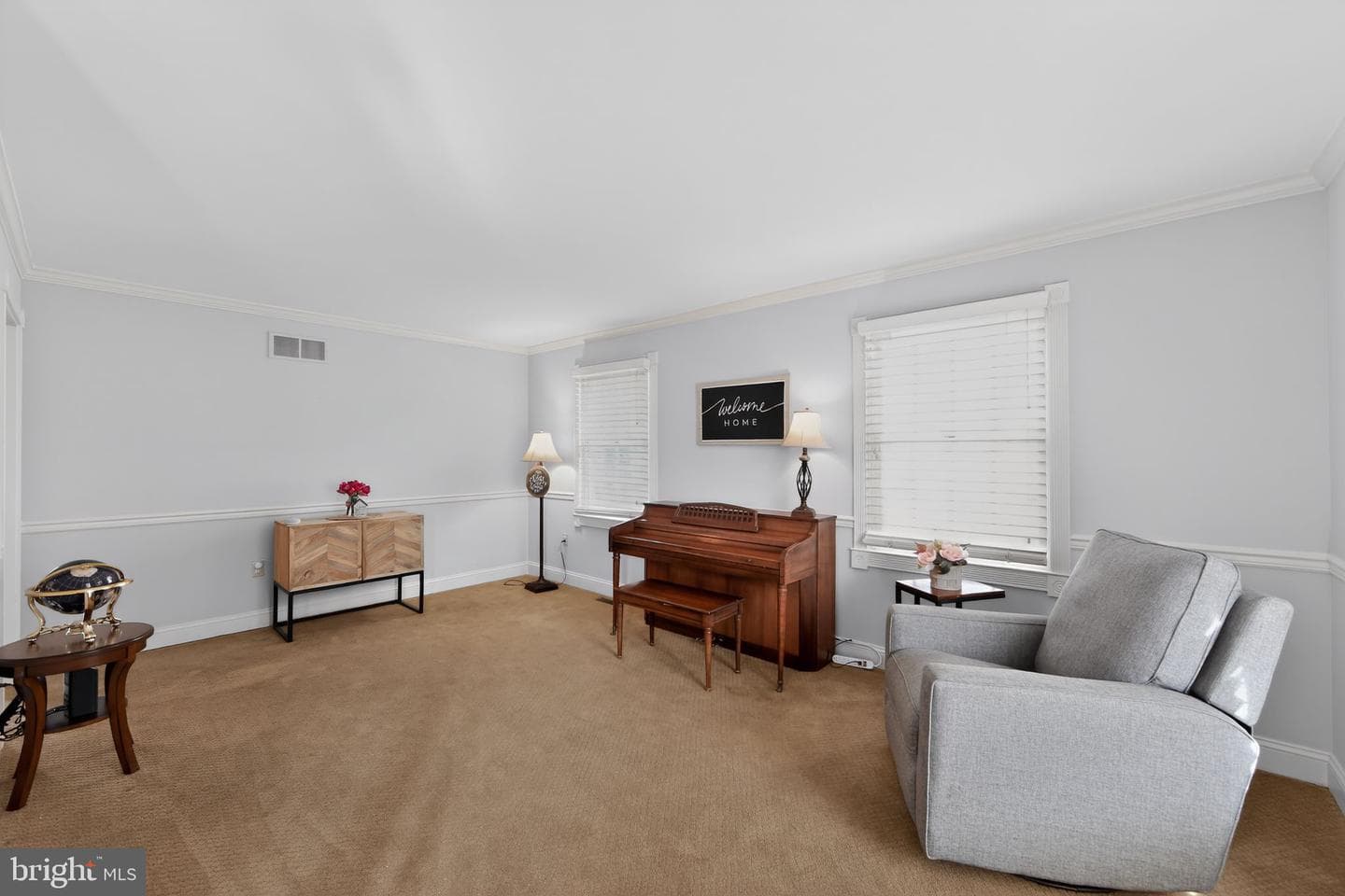 401 Russell Avenue photo 11