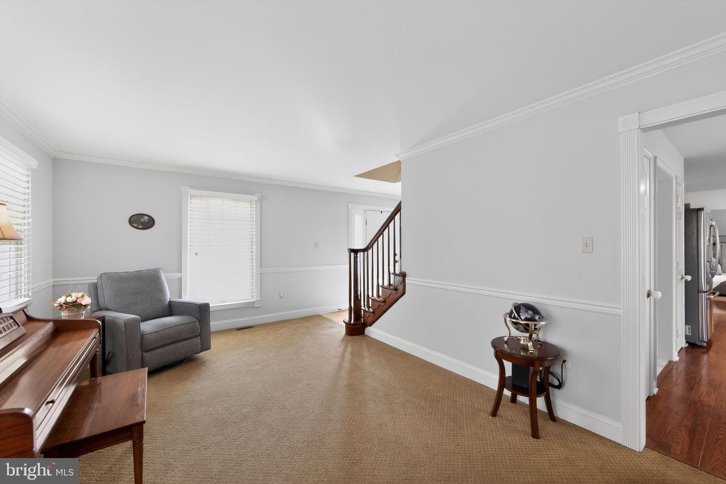 401 Russell Avenue photo 13